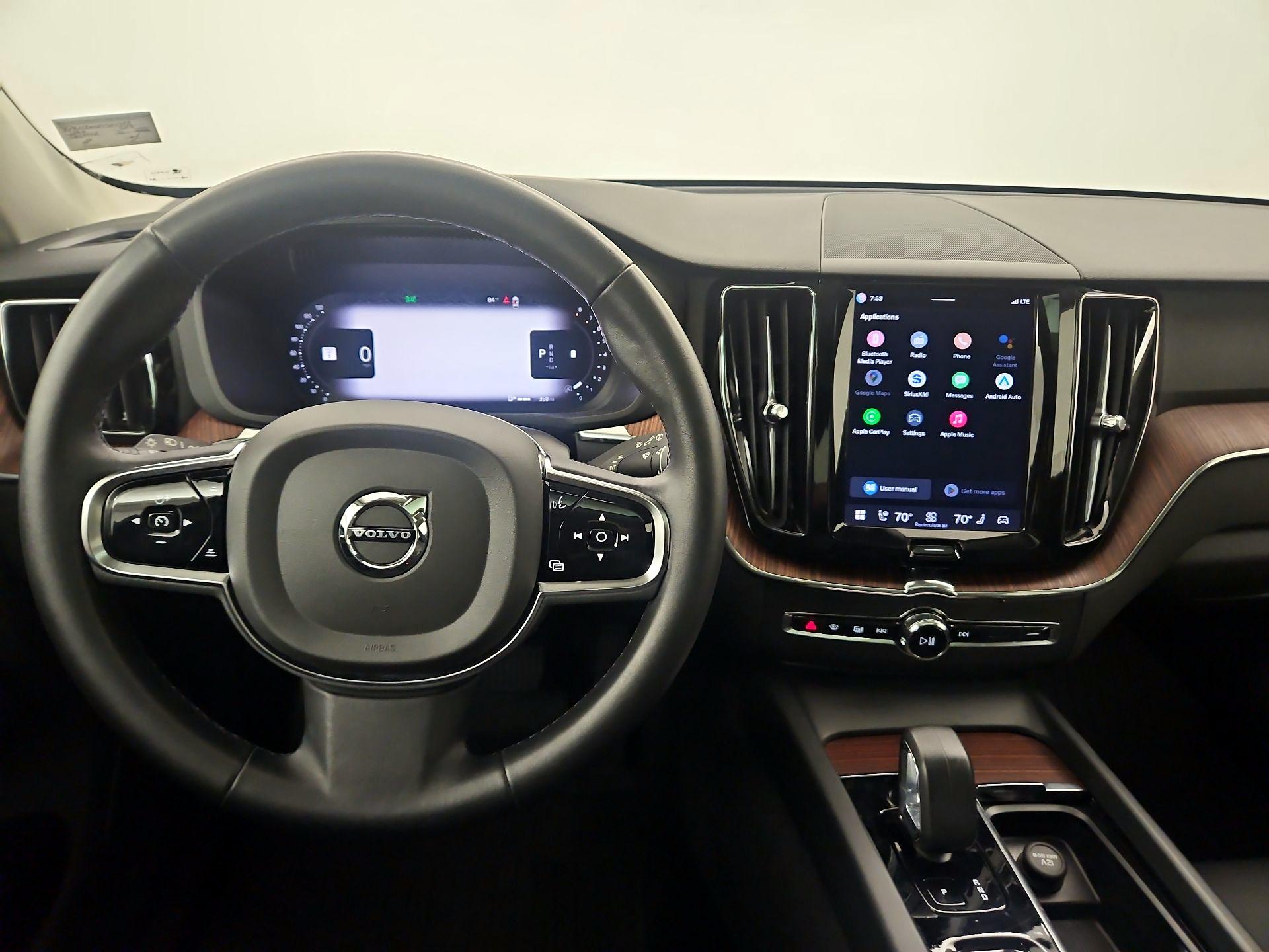 Thumbnail: 2023 Volvo XC60 - 9