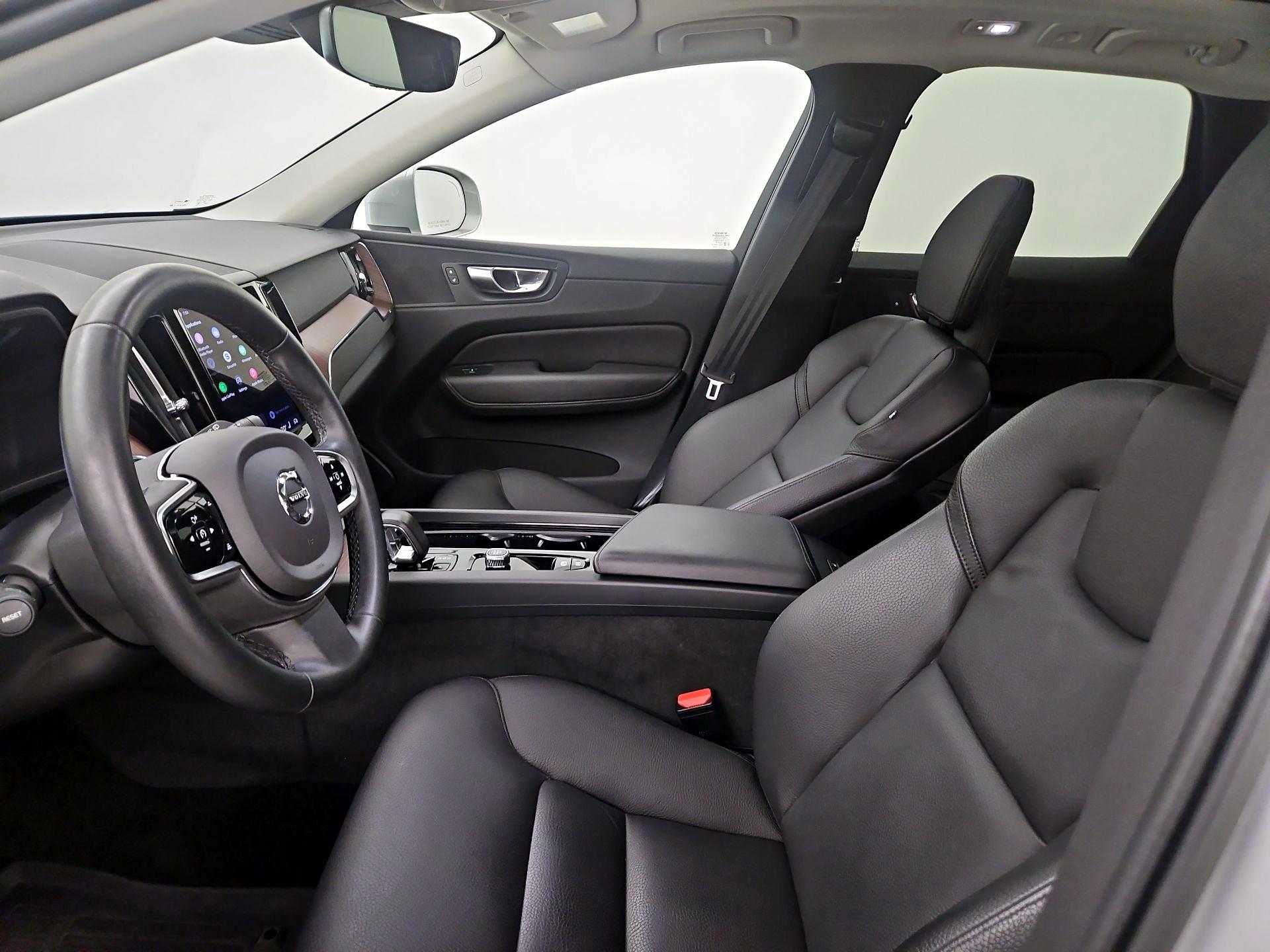 Thumbnail: 2023 Volvo XC60 - 11