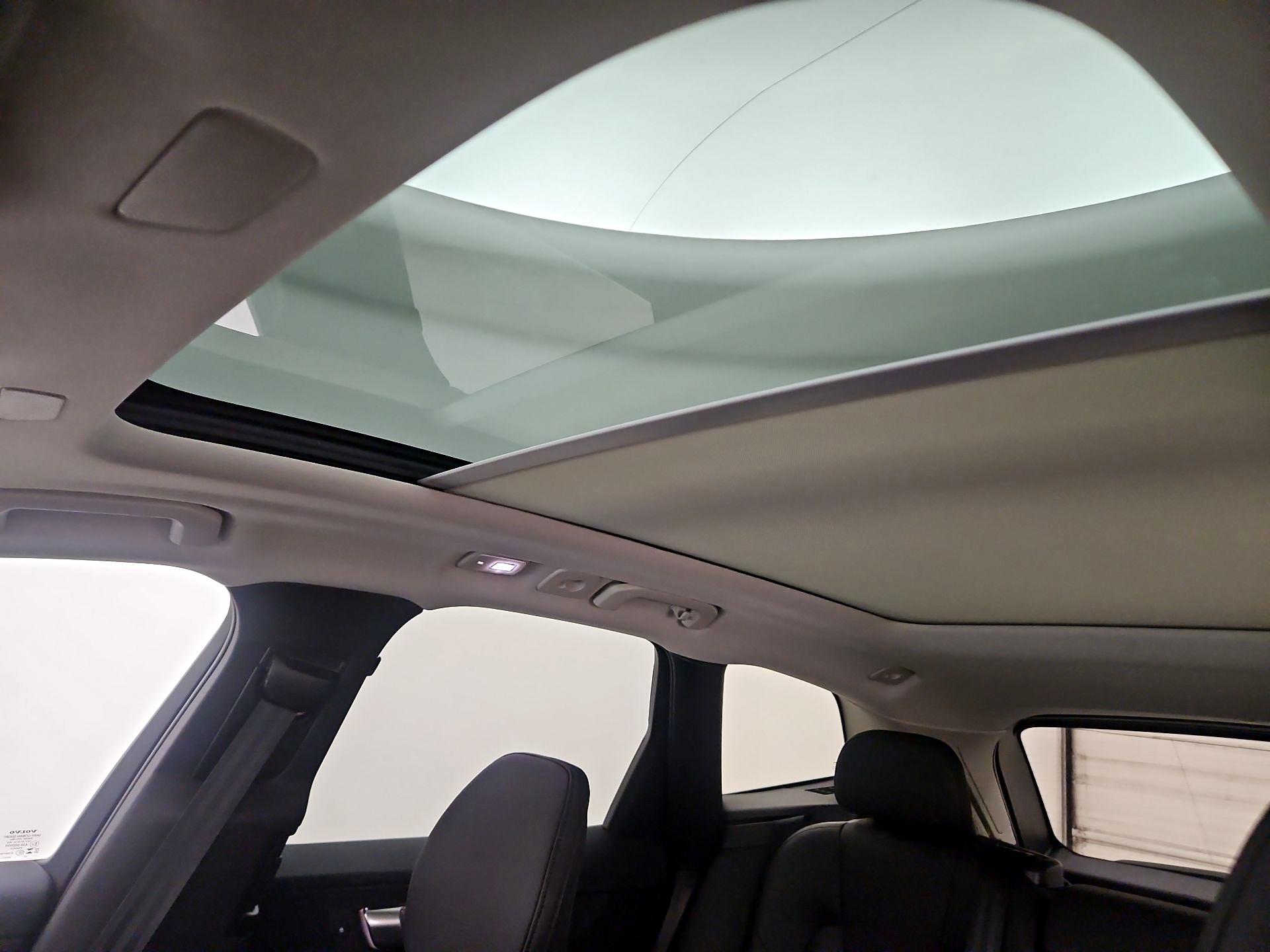 Thumbnail: 2023 Volvo XC60 - 19