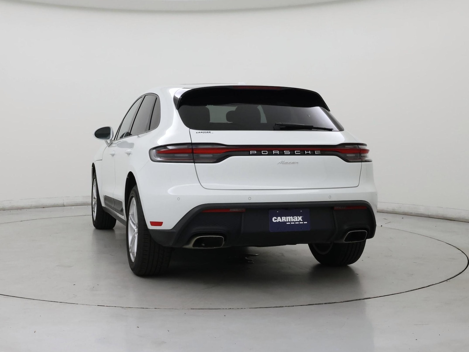 2024 Porsche Macan T - Photo 7