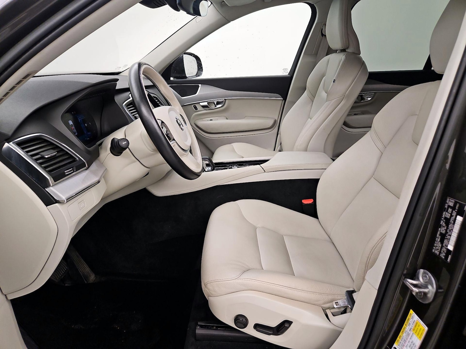 2023 Volvo XC90 Core - Photo 12