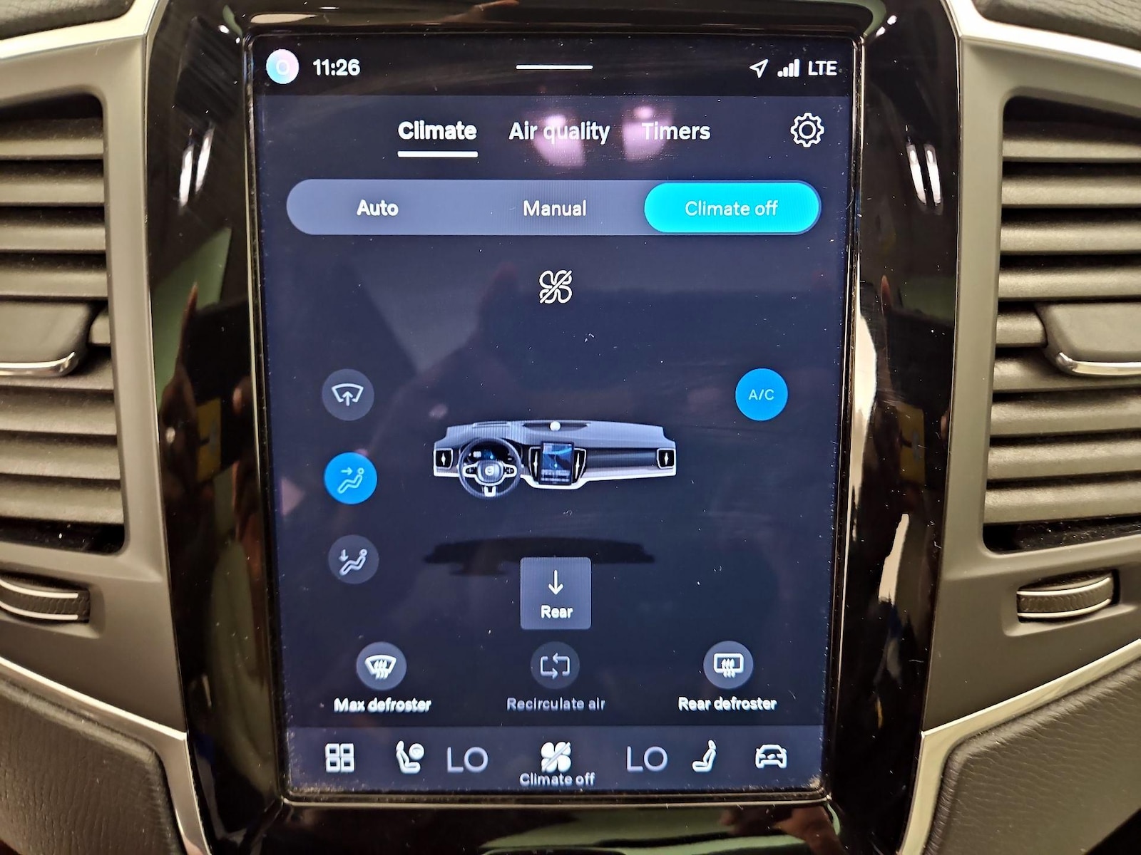 2023 Volvo XC90 Core - Photo 17