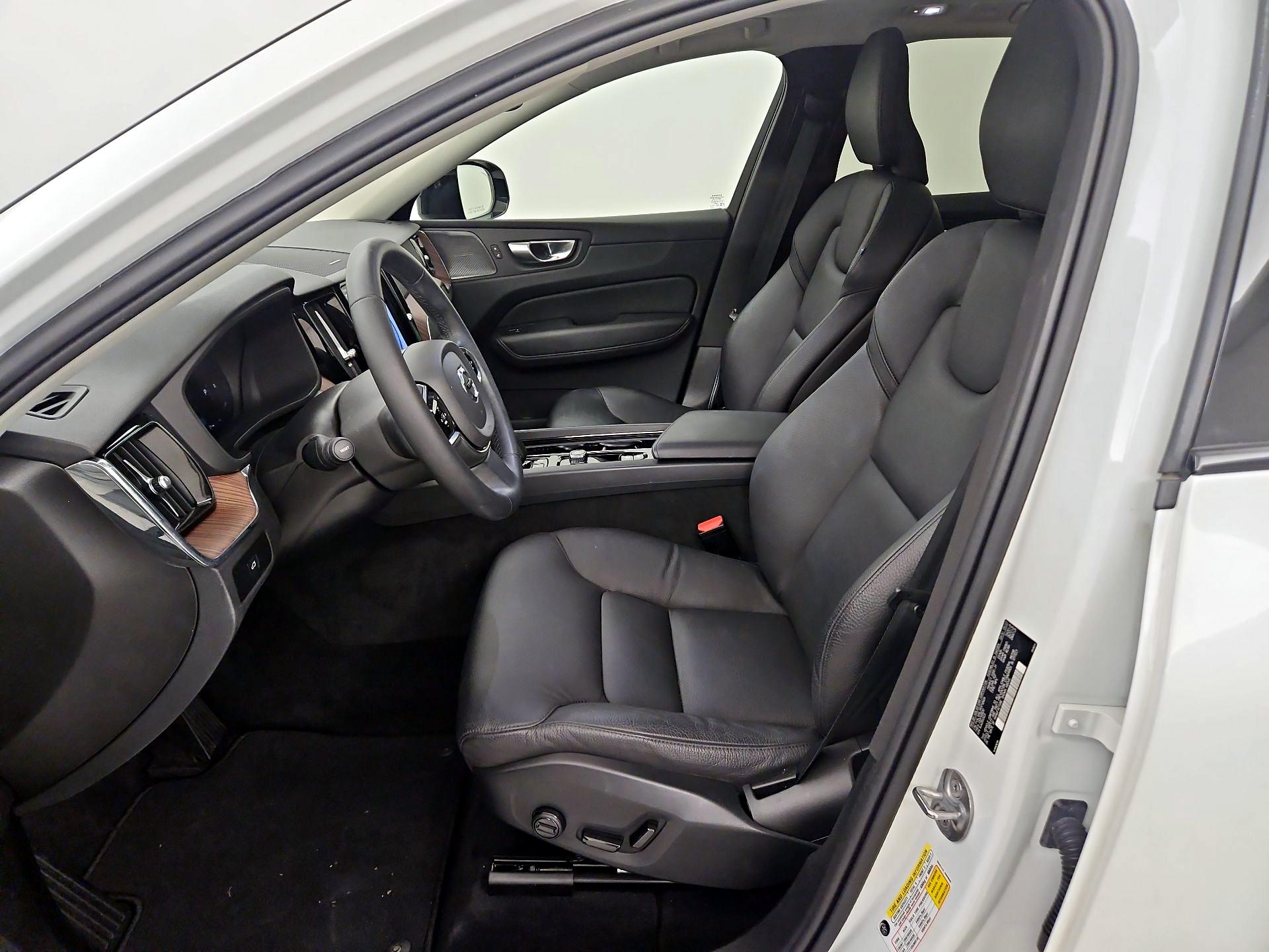 Thumbnail: 2024 Volvo XC60 - 11