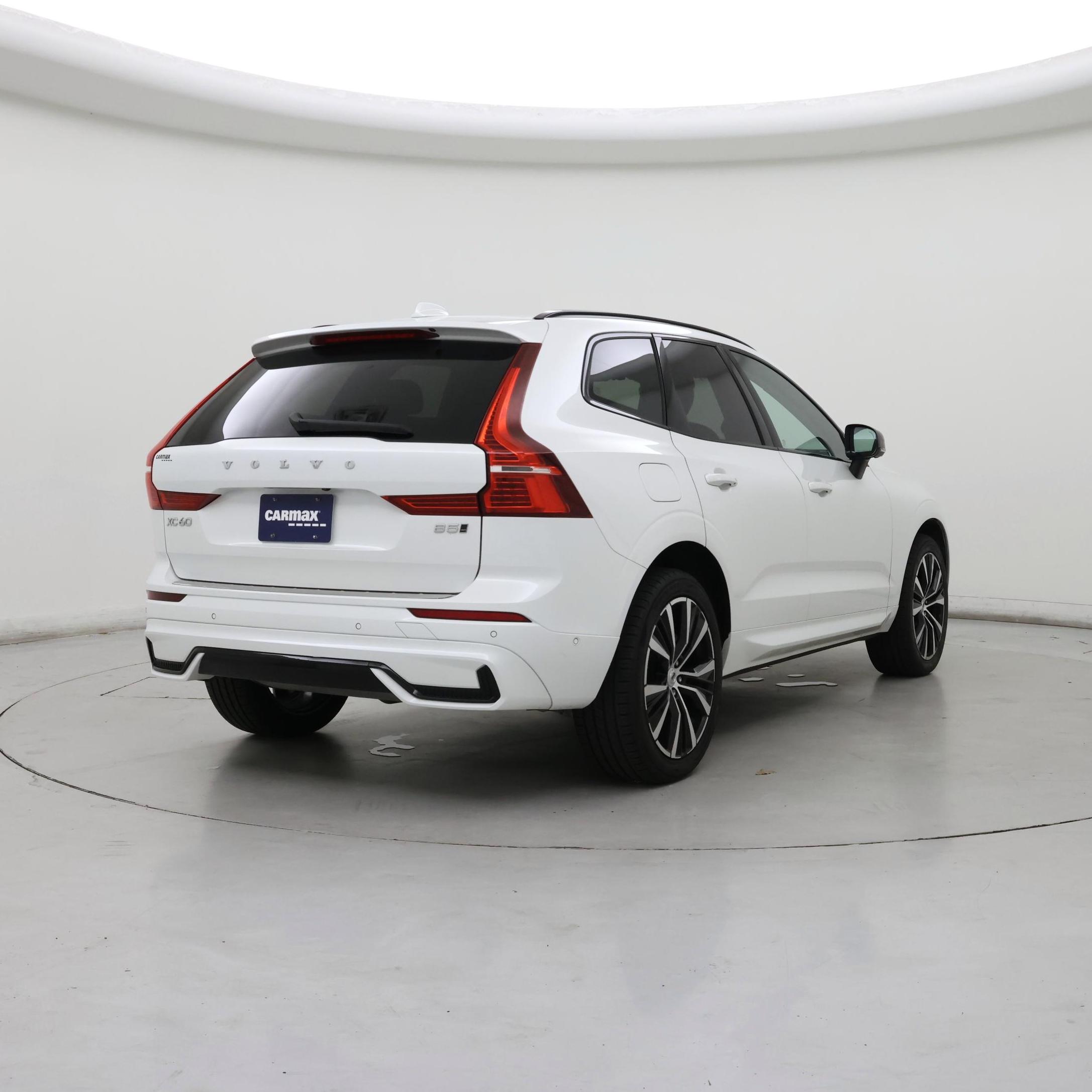 Thumbnail: 2024 Volvo XC60 - 8