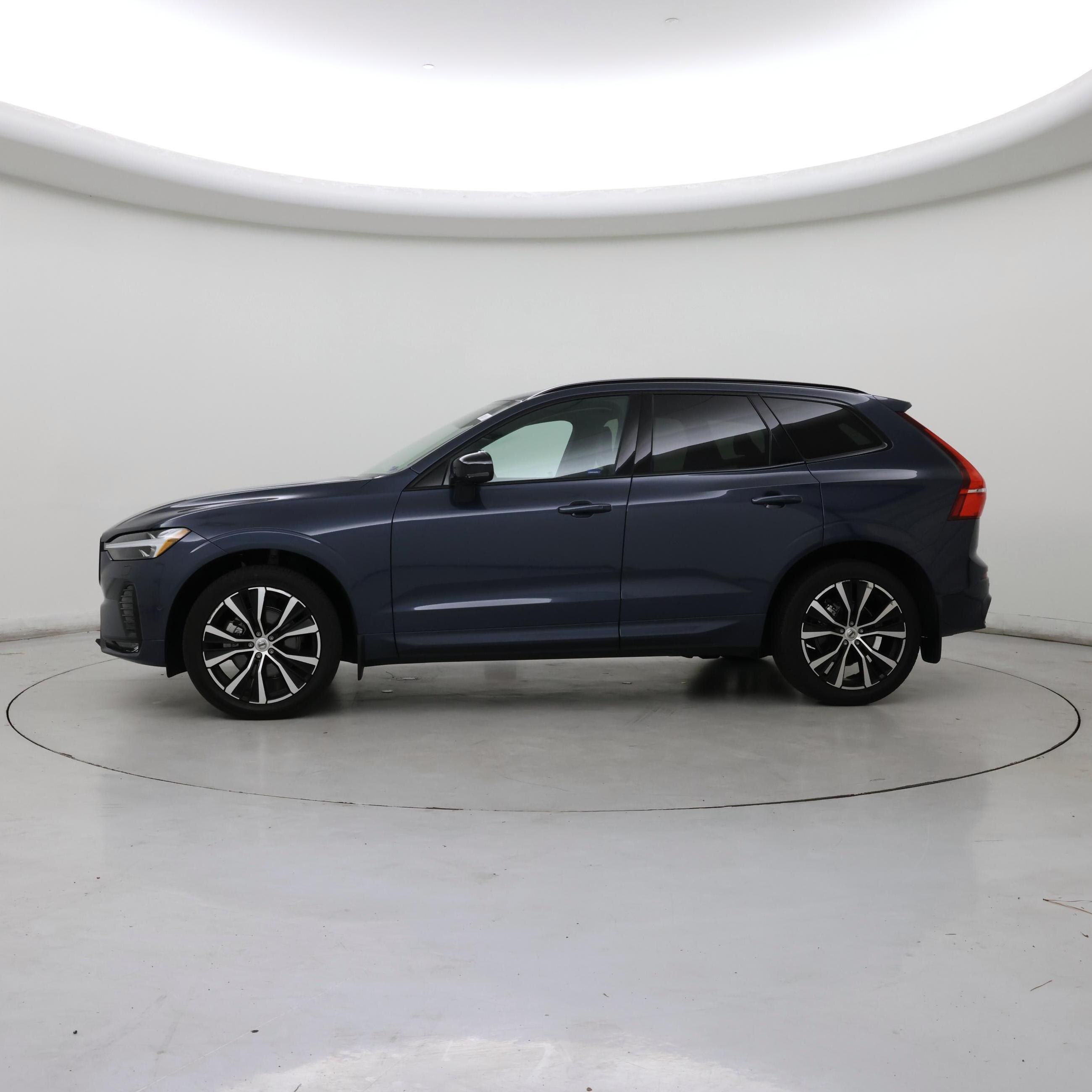 Thumbnail: 2024 Volvo XC60 - 3