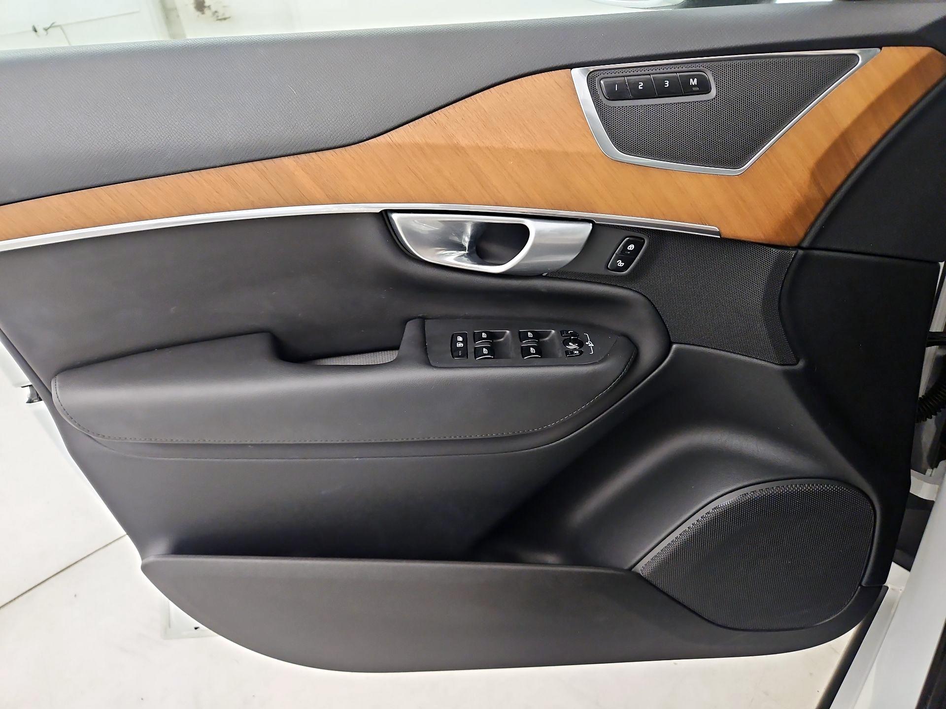 Thumbnail: 2024 Volvo XC90 - 12
