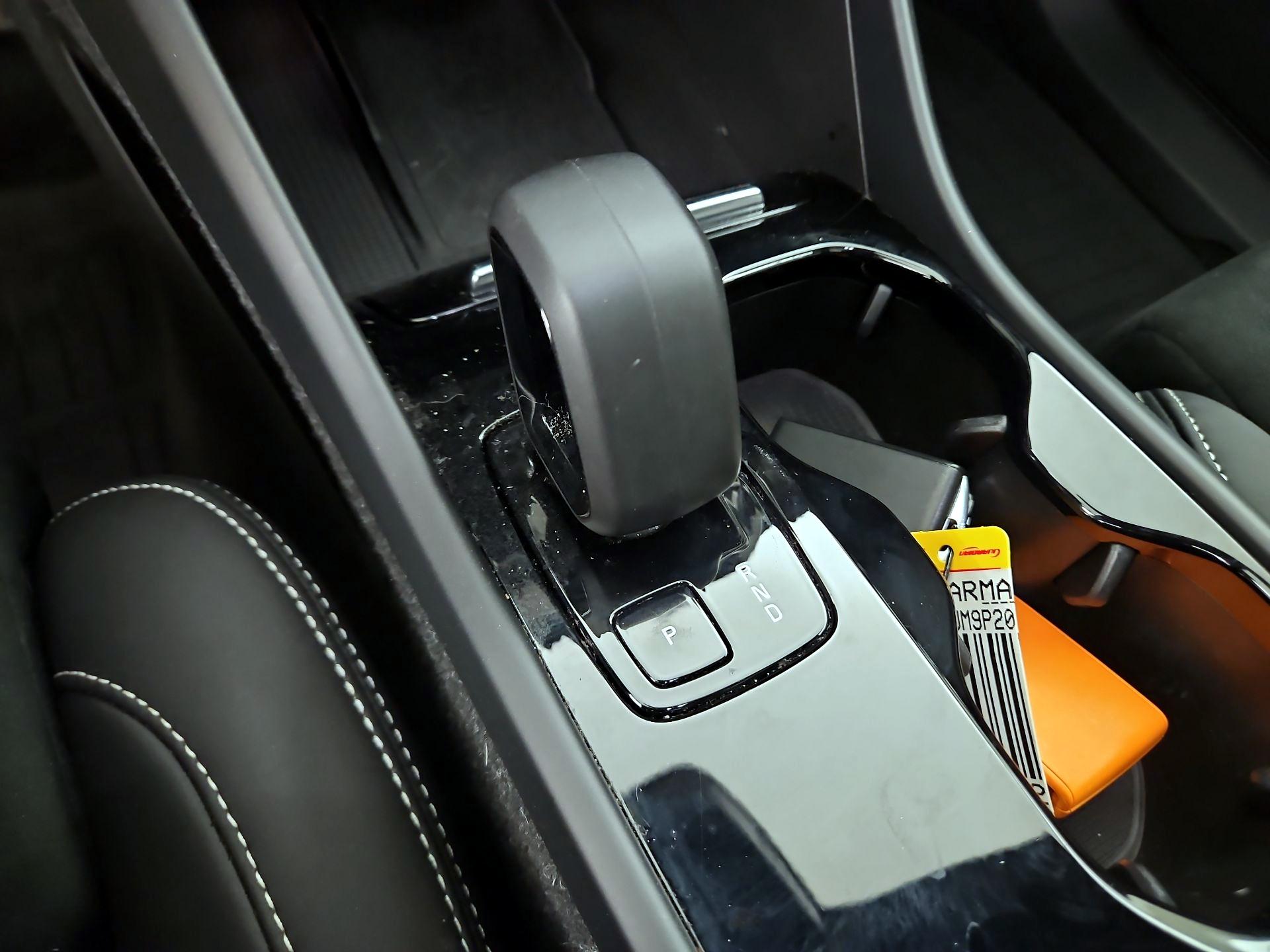 Thumbnail: 2023 Volvo XC40 - 18