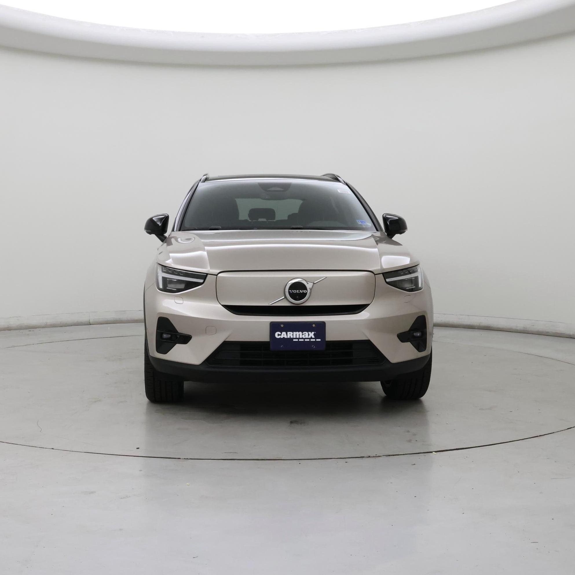 Thumbnail: 2023 Volvo XC40 - 5