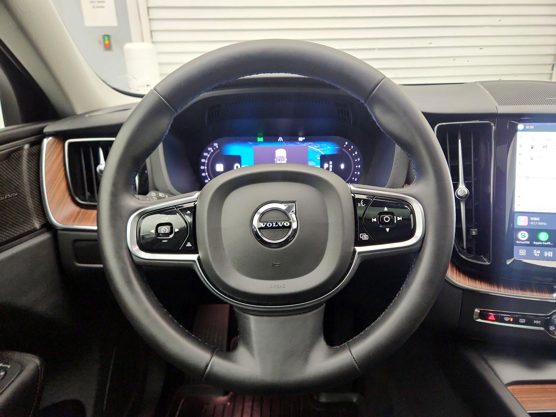 Thumbnail: 2024 Volvo XC60 - 10