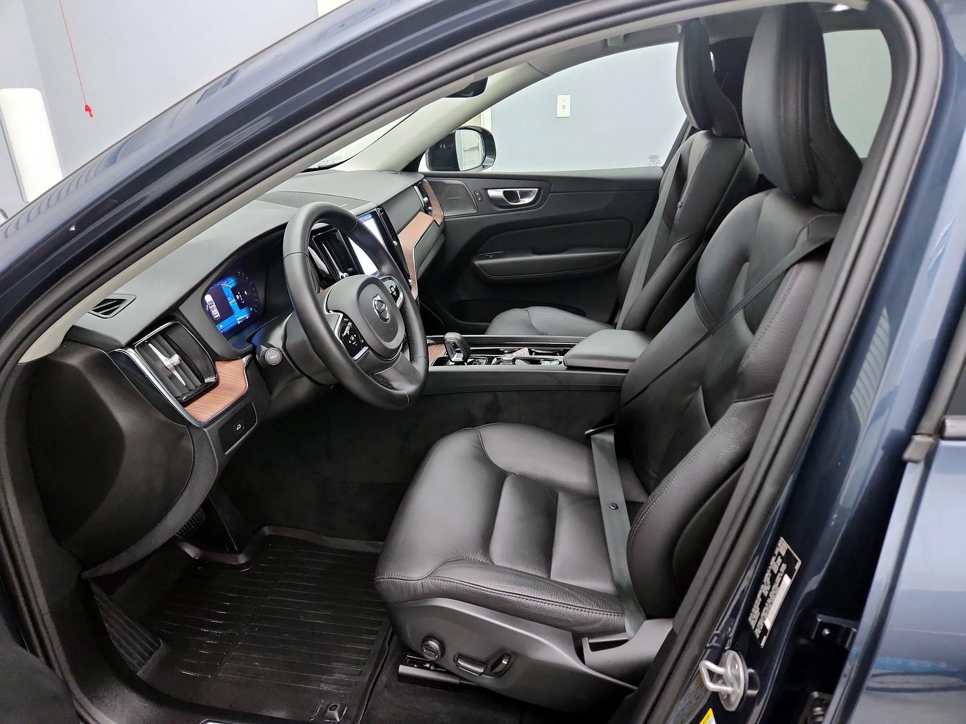 Thumbnail: 2024 Volvo XC60 - 11