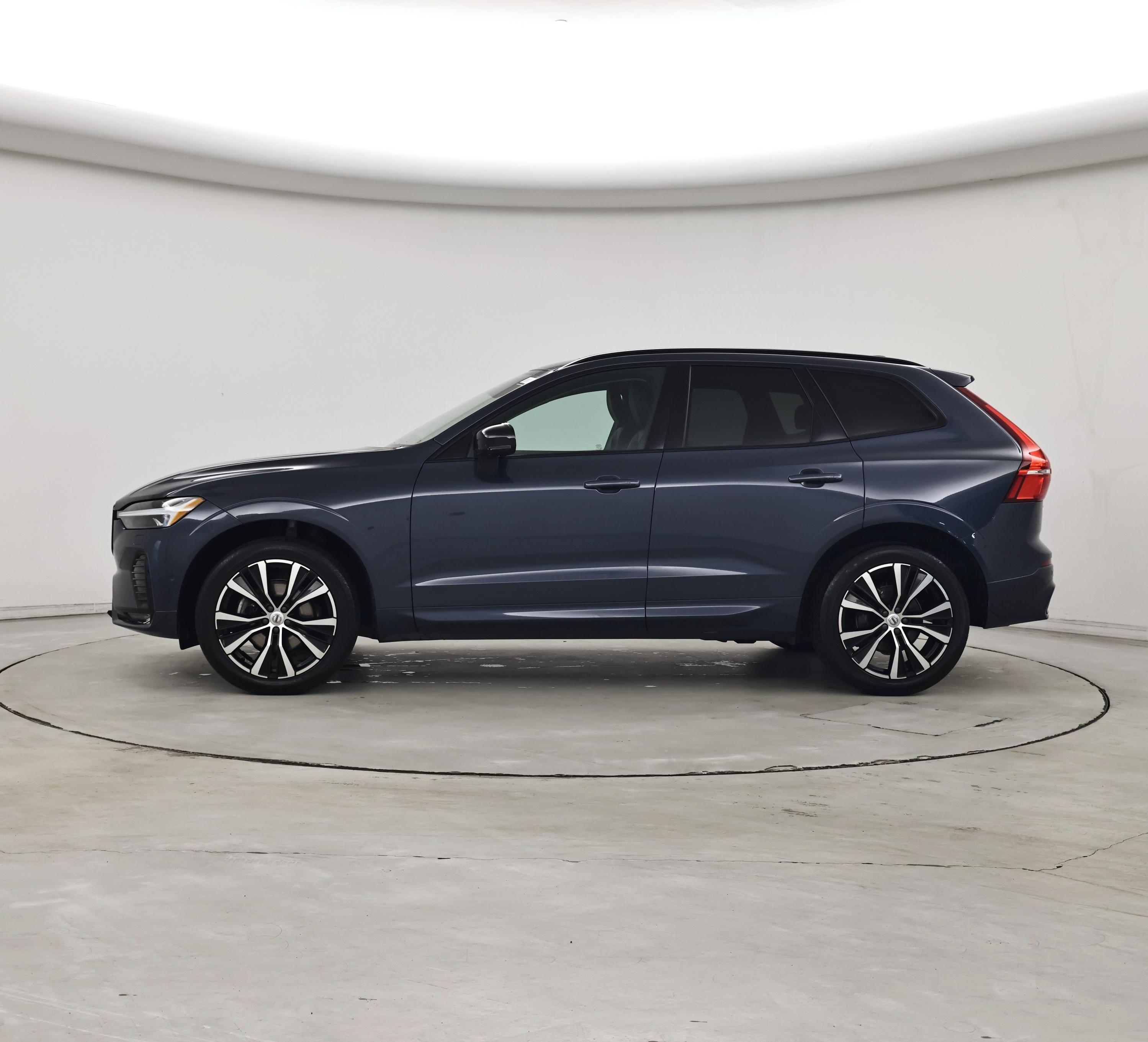Thumbnail: 2024 Volvo XC60 - 3