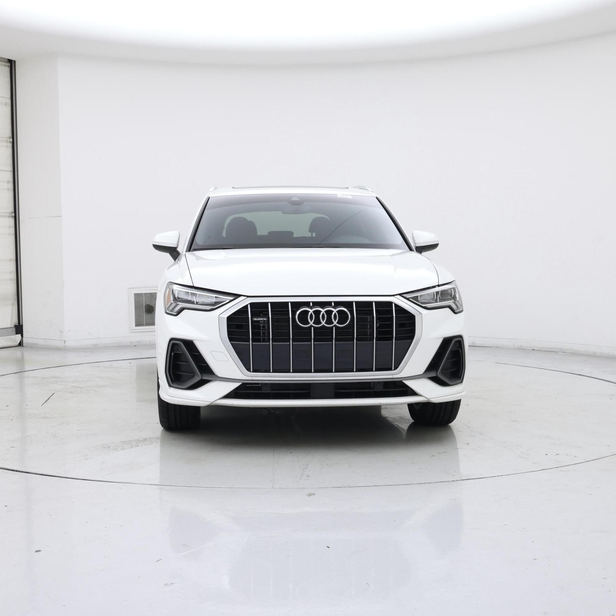 Thumbnail: 2023 Audi Q3 - 5