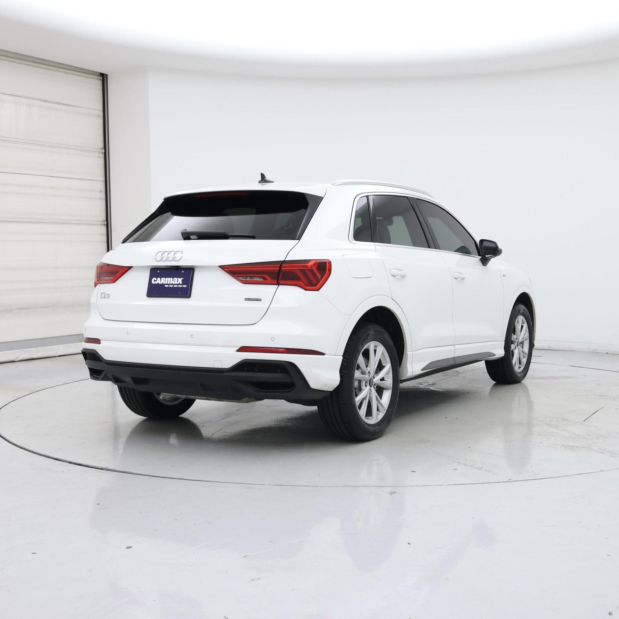 Thumbnail: 2023 Audi Q3 - 8