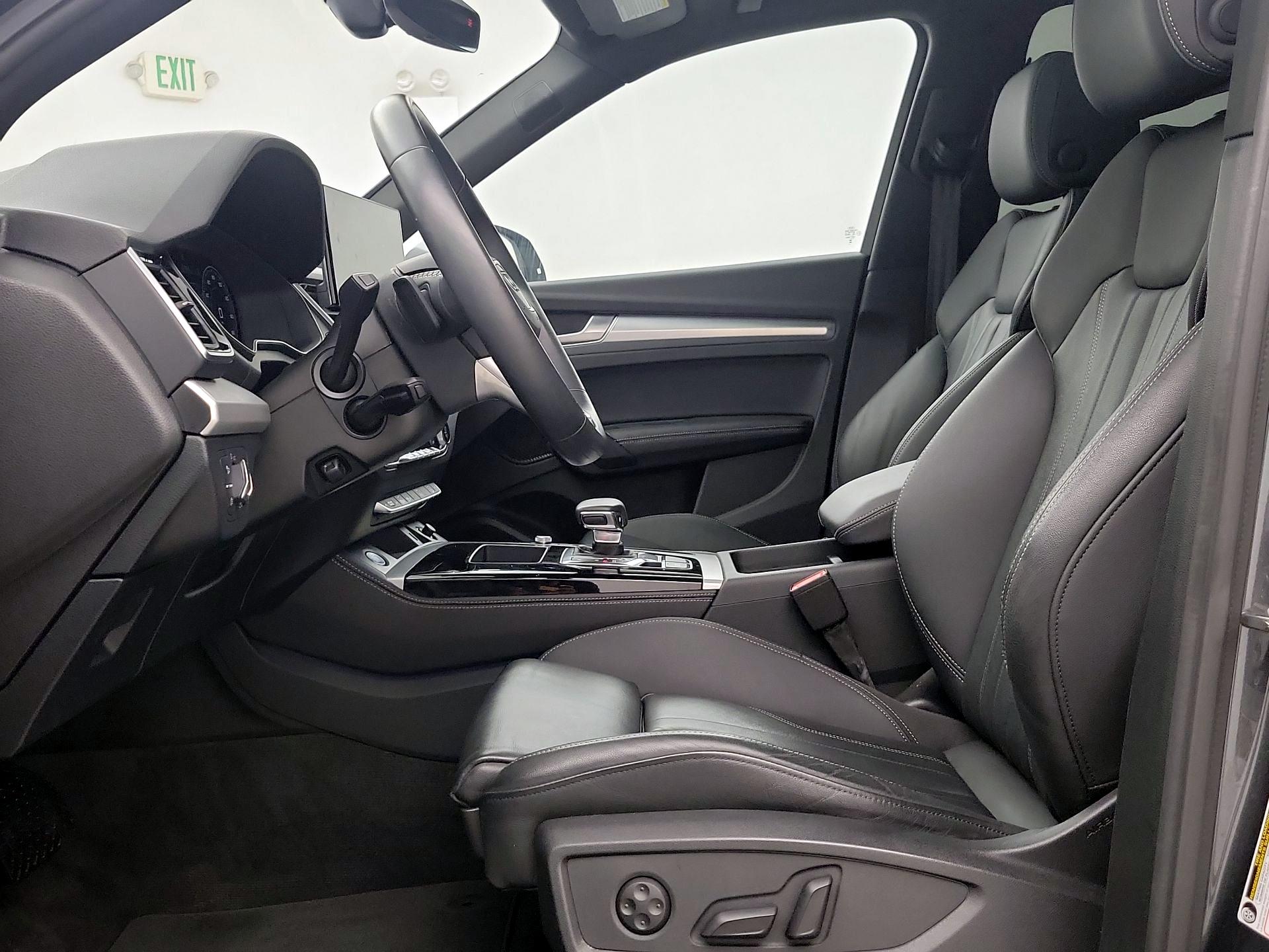 Thumbnail: 2023 Audi Q5 - 11