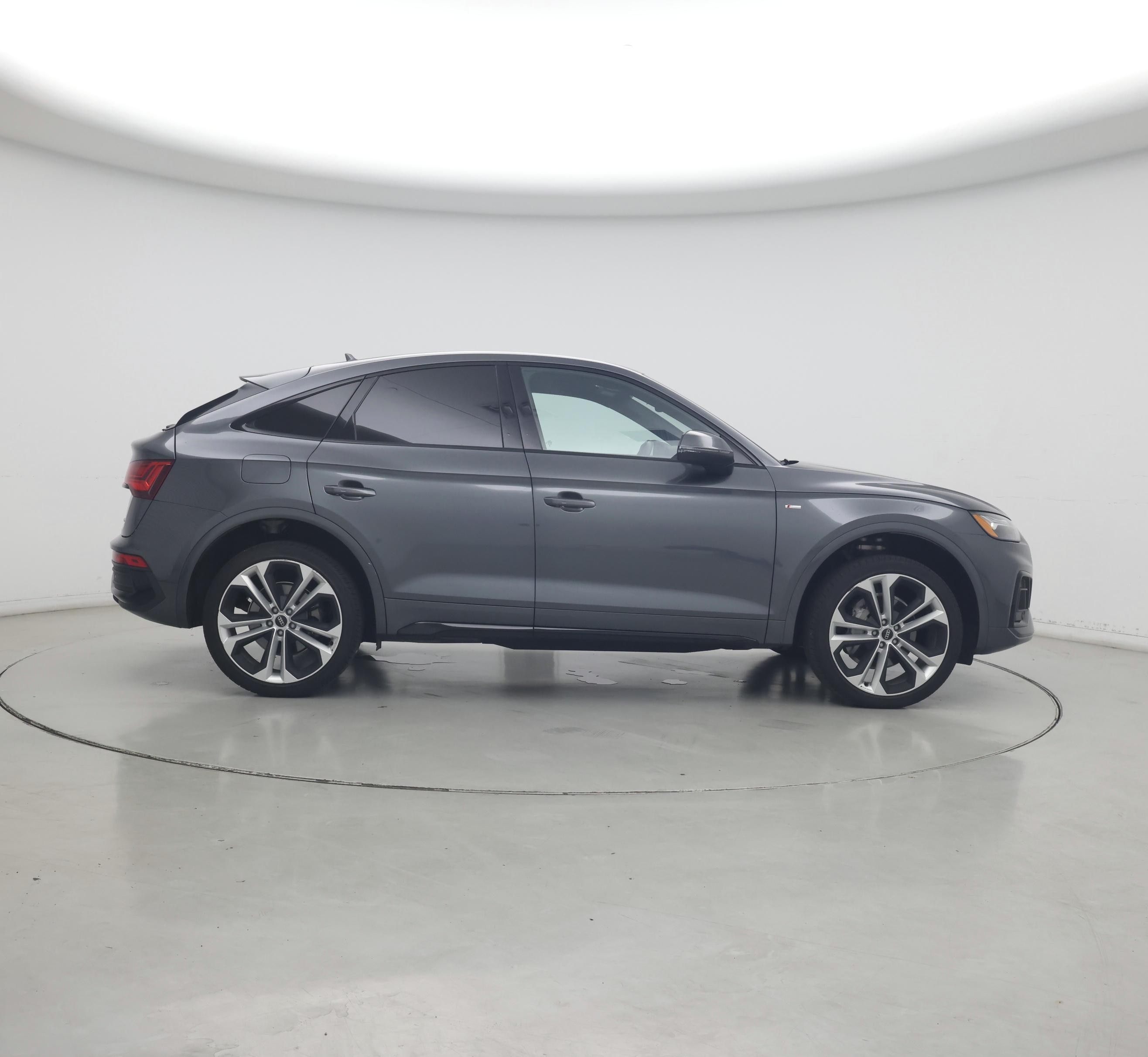 Thumbnail: 2023 Audi Q5 - 7