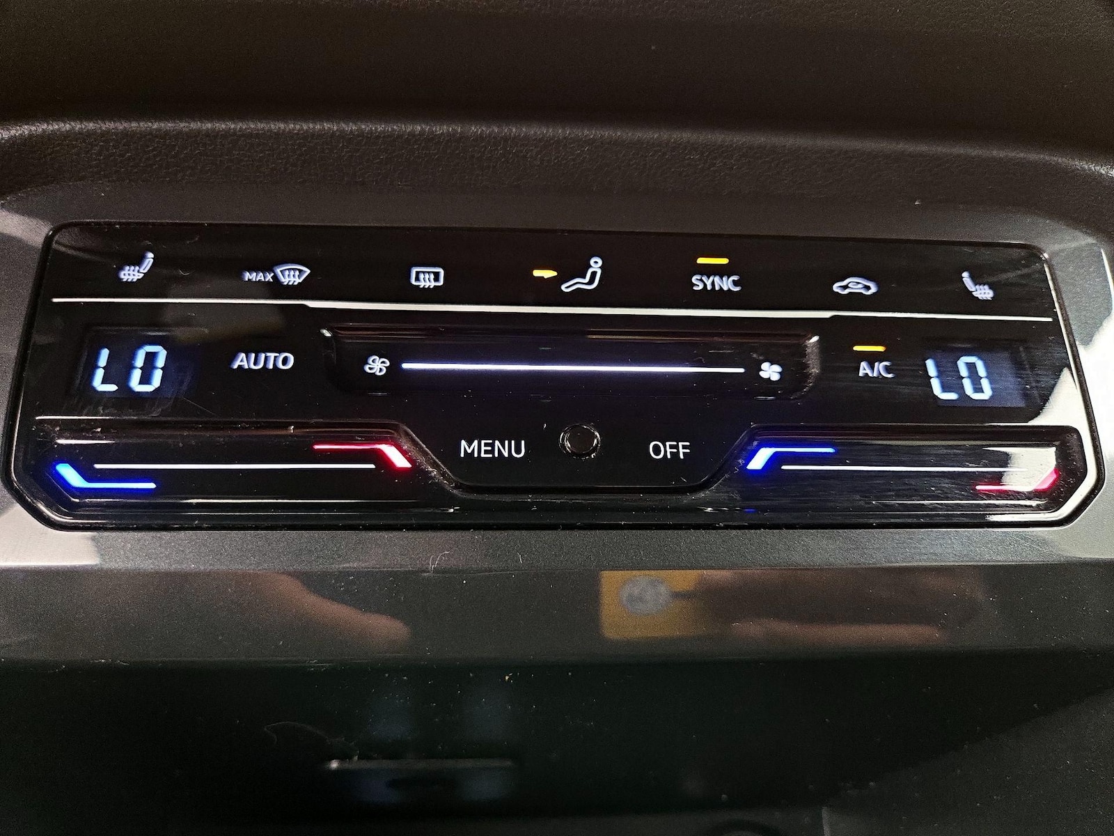 2024 Volkswagen Tiguan SE R-LINE BLACK - Photo 17