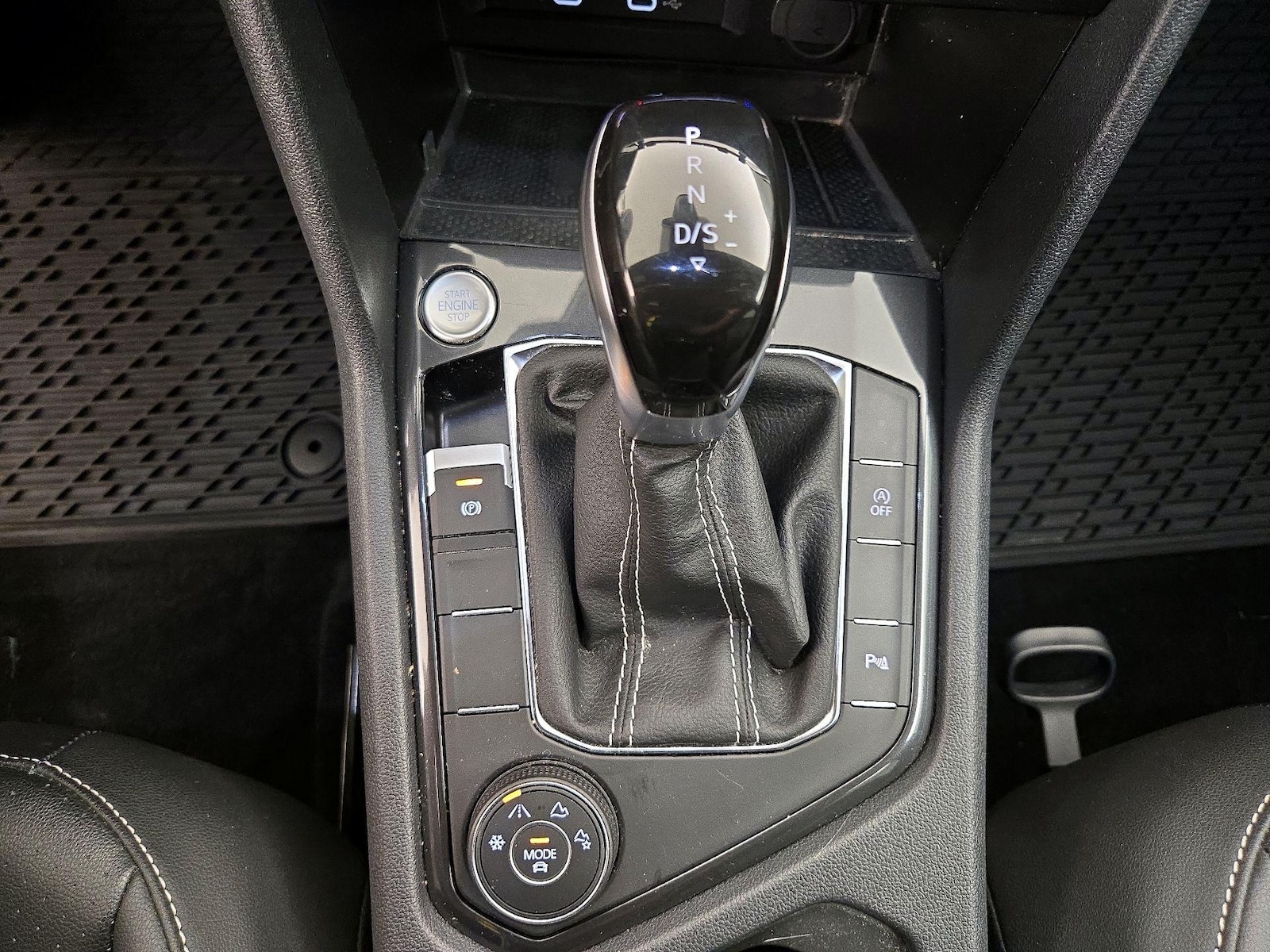 2024 Volkswagen Tiguan SE R-LINE BLACK - Photo 18