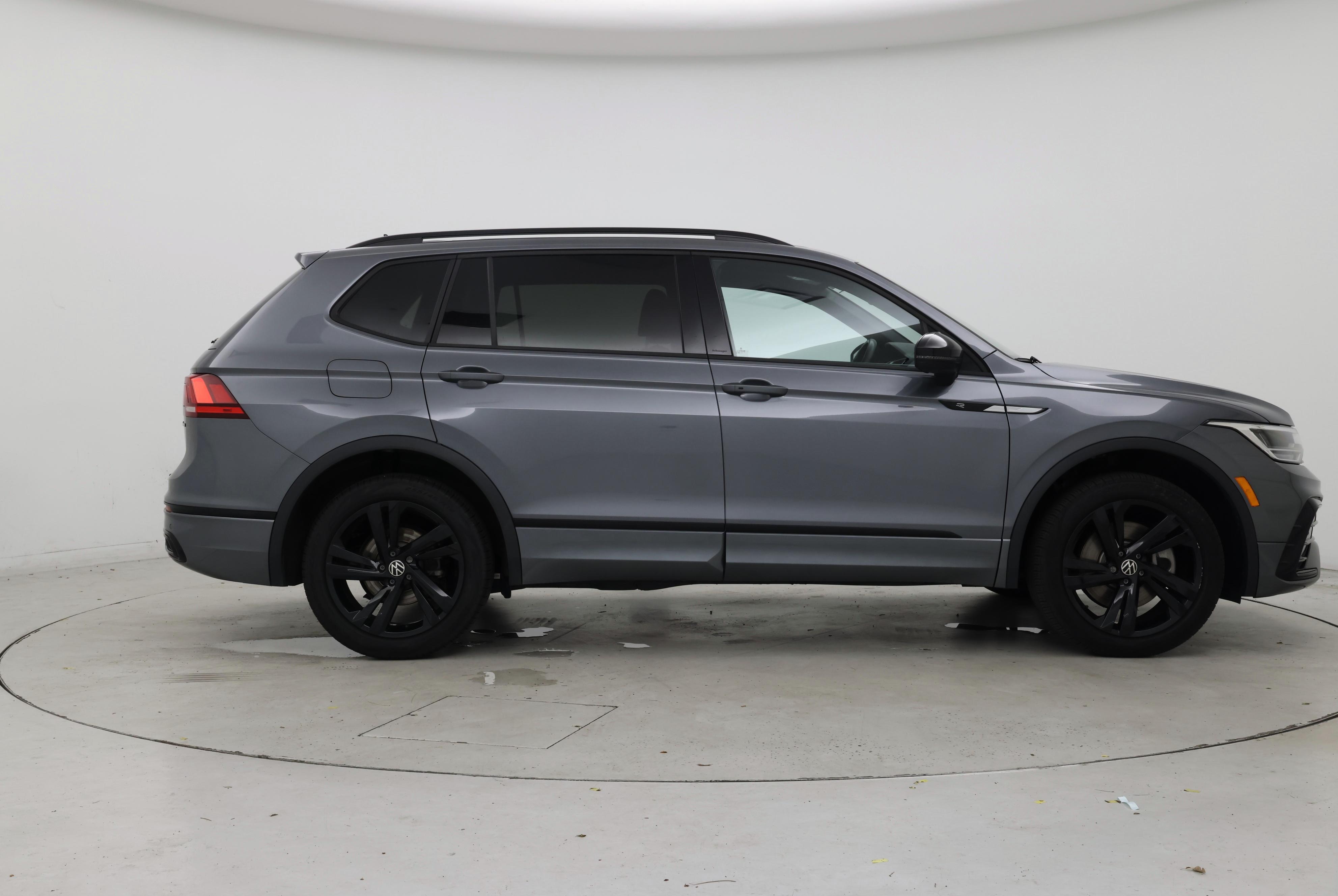 Thumbnail: 2024 Volkswagen Tiguan - 7