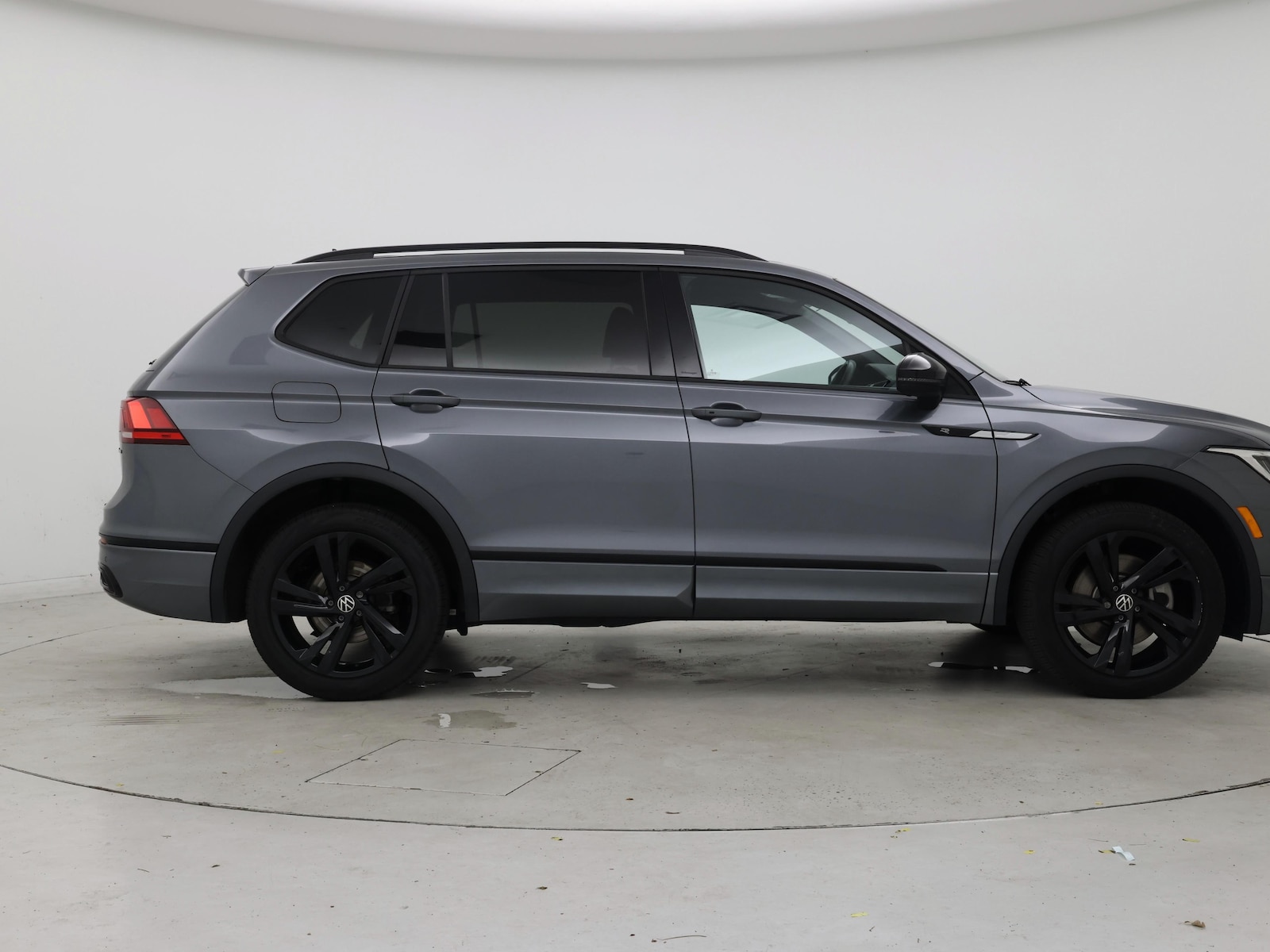 2024 Volkswagen Tiguan SE R-LINE BLACK - Photo 8