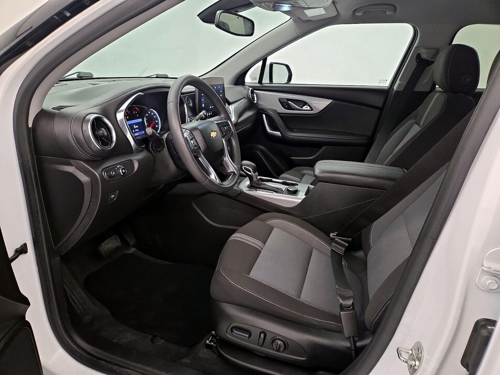 2023 Chevrolet Blazer 2LT - Photo 12