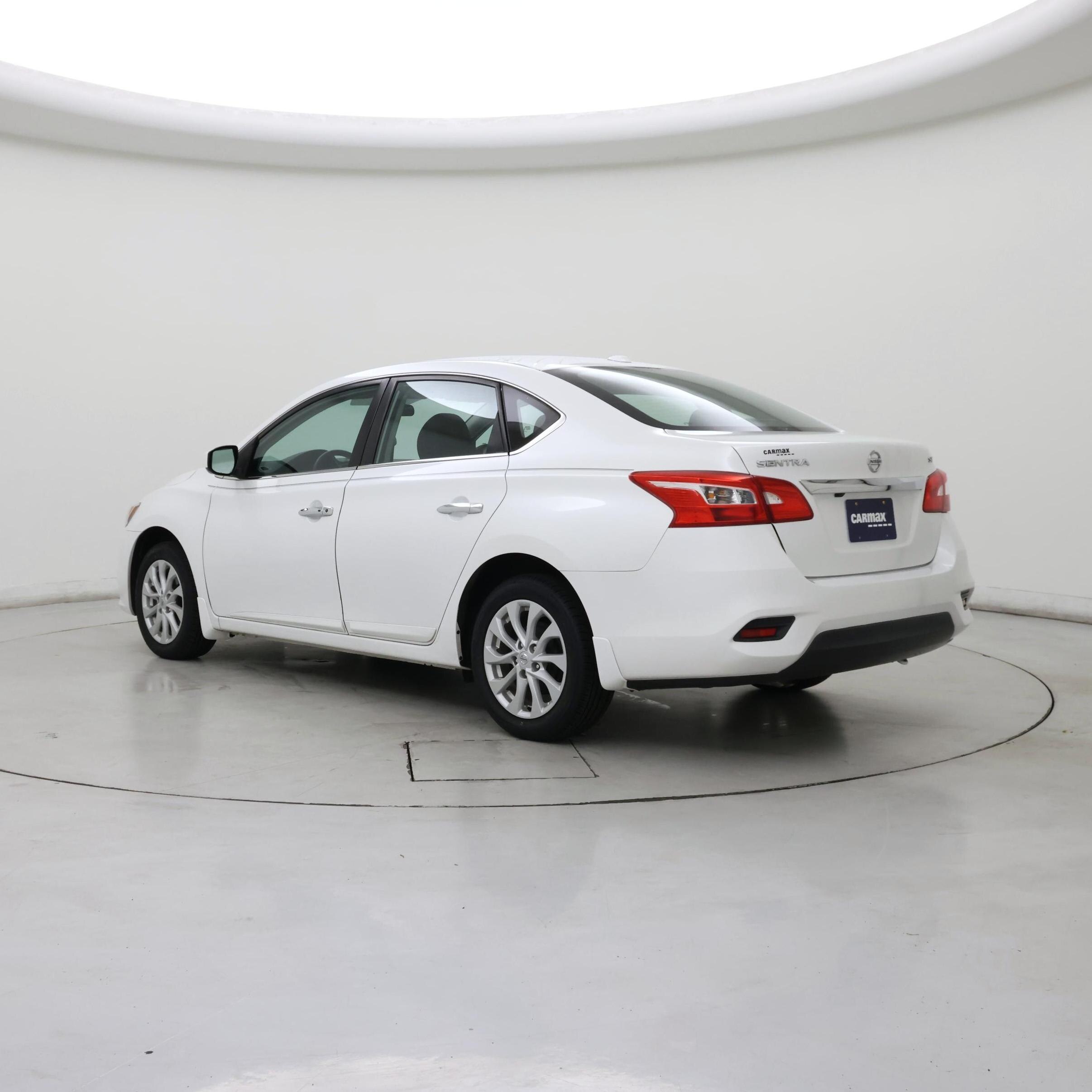 Thumbnail: 2019 Nissan Sentra - 2