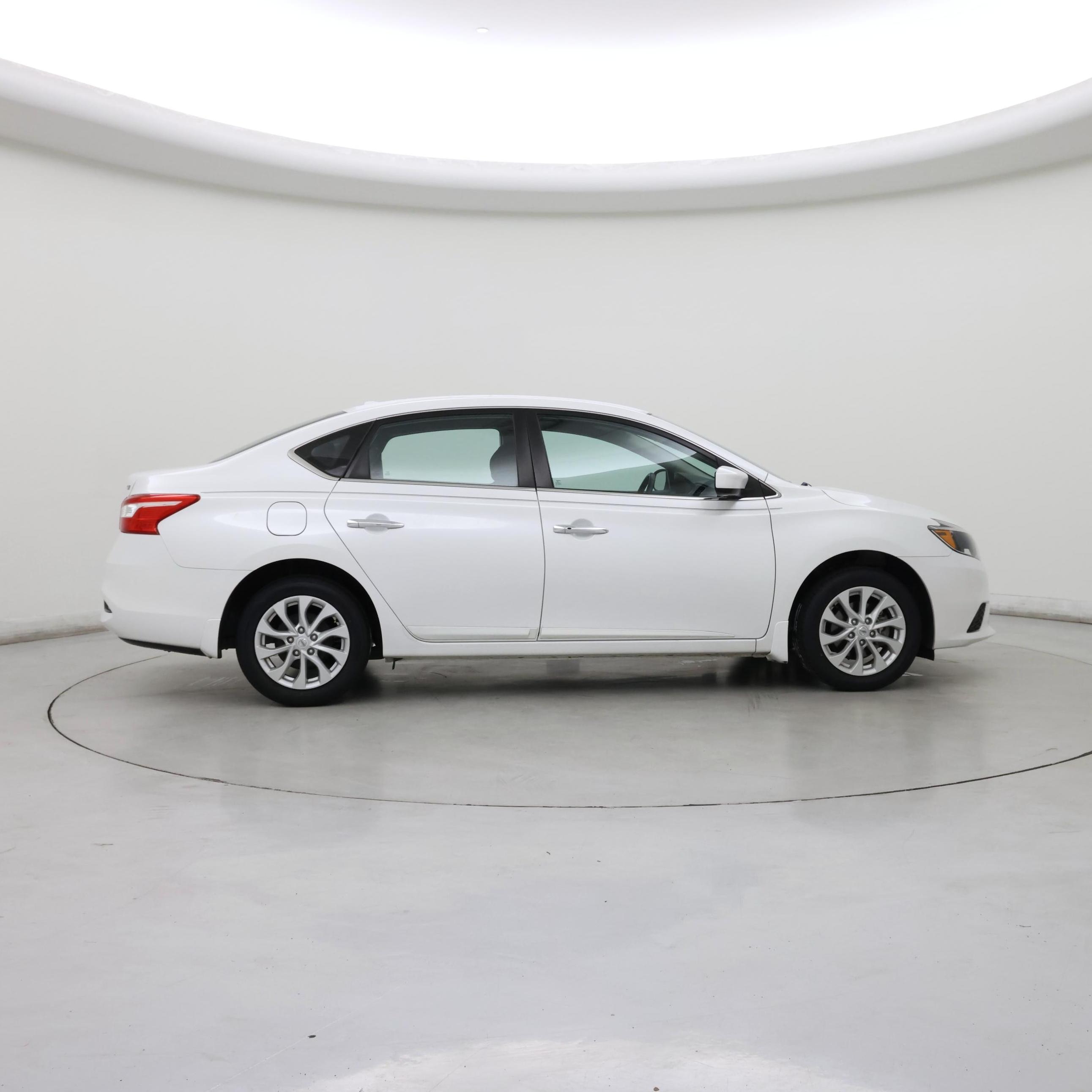 Thumbnail: 2019 Nissan Sentra - 7