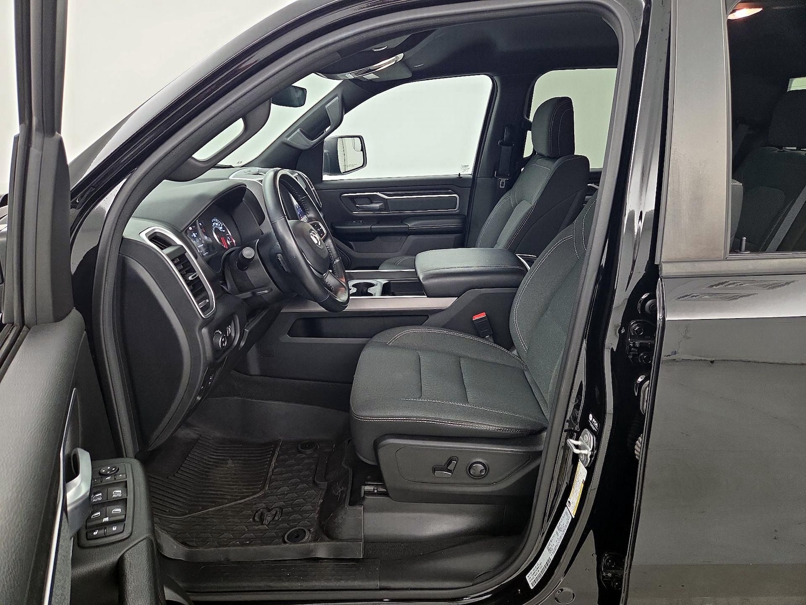 Power Seat(s) & Side Airbags