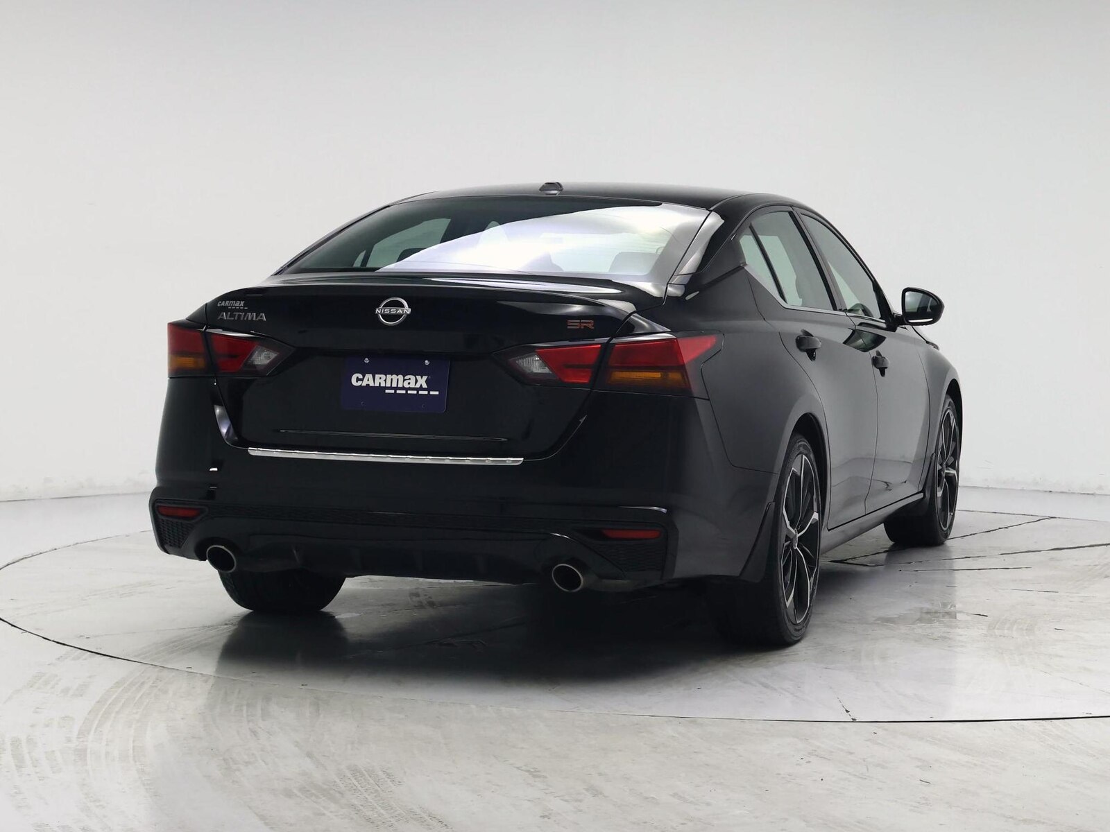 2023 Nissan Altima SR - Photo 9
