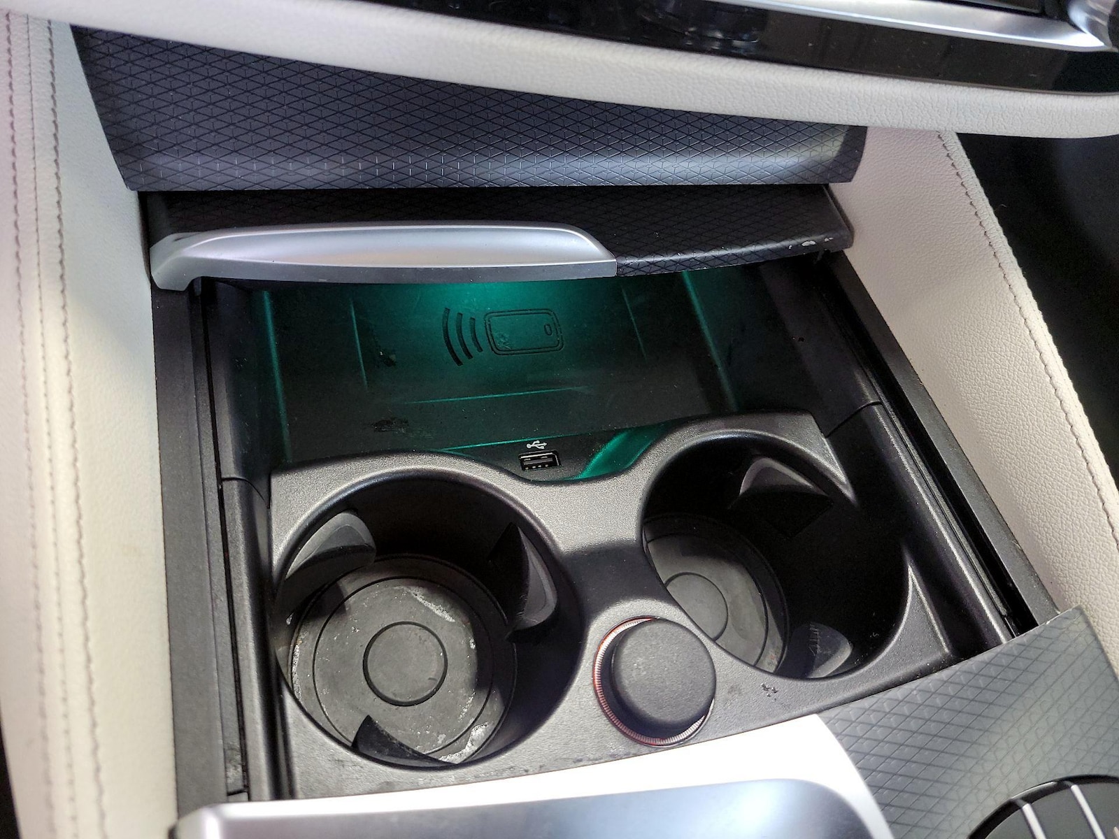 2023 BMW 5 Series 530e - Photo 20