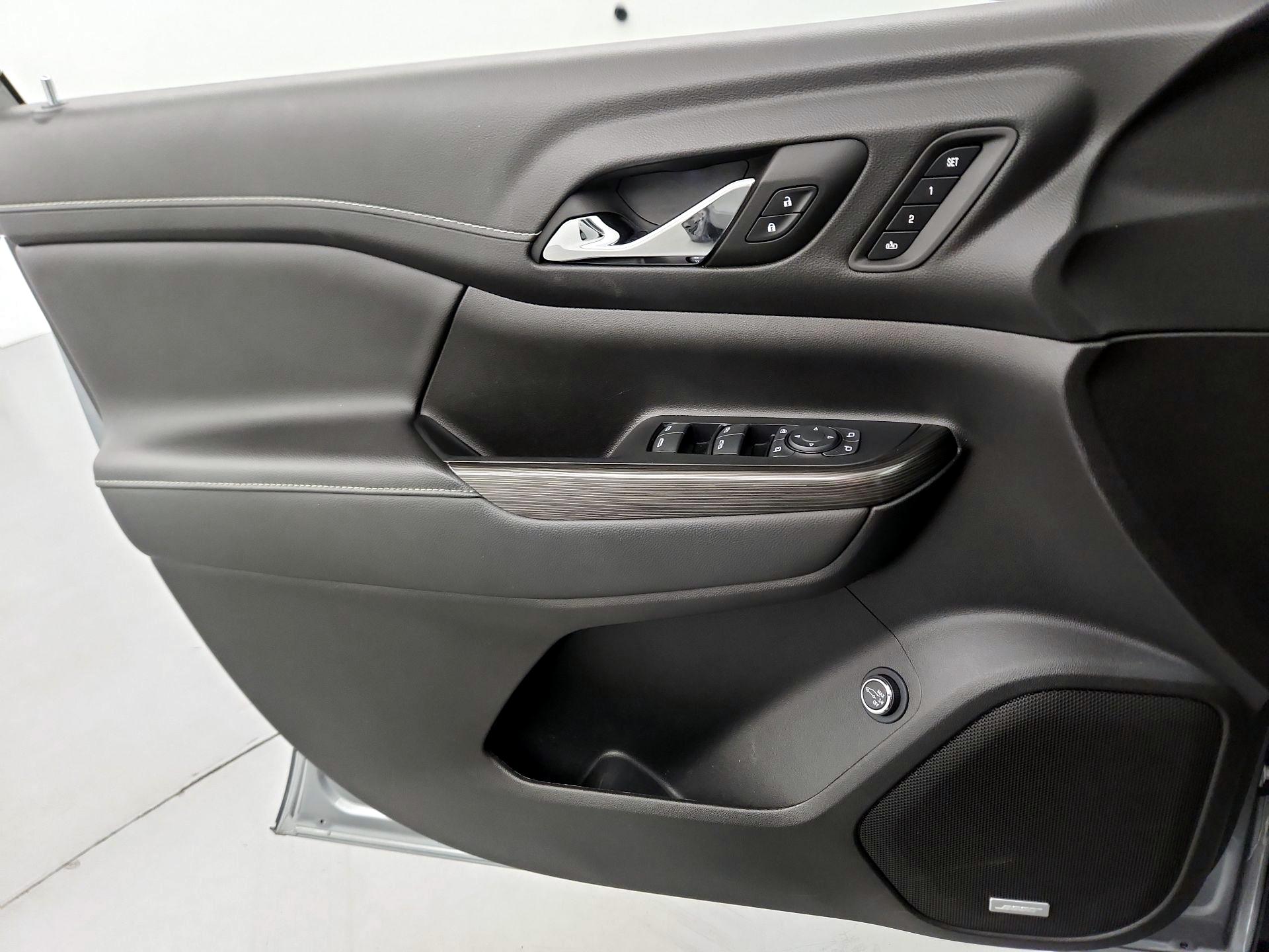 Thumbnail: 2023 GMC Acadia - 12