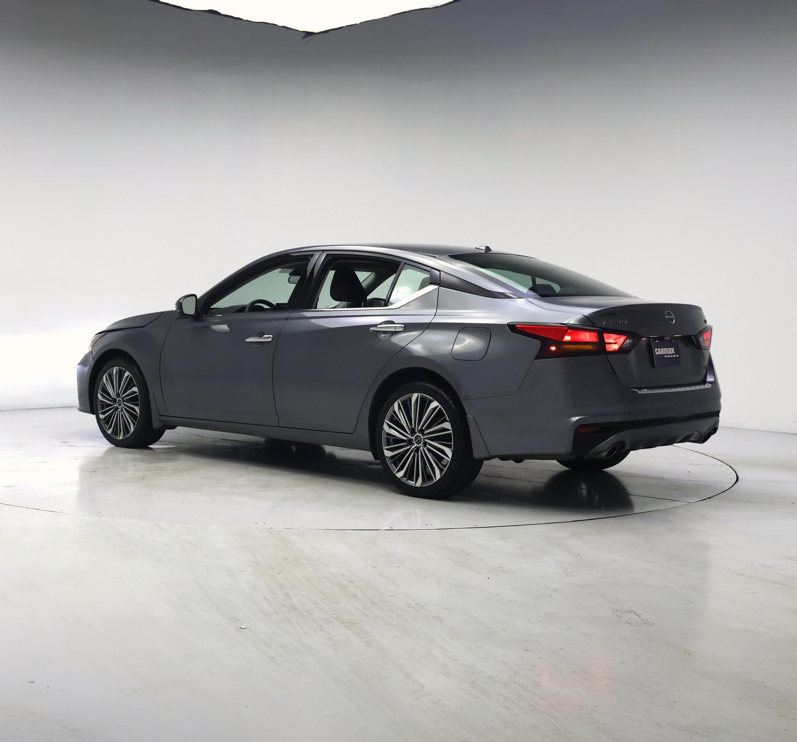 Thumbnail: 2023 Nissan Altima - 2