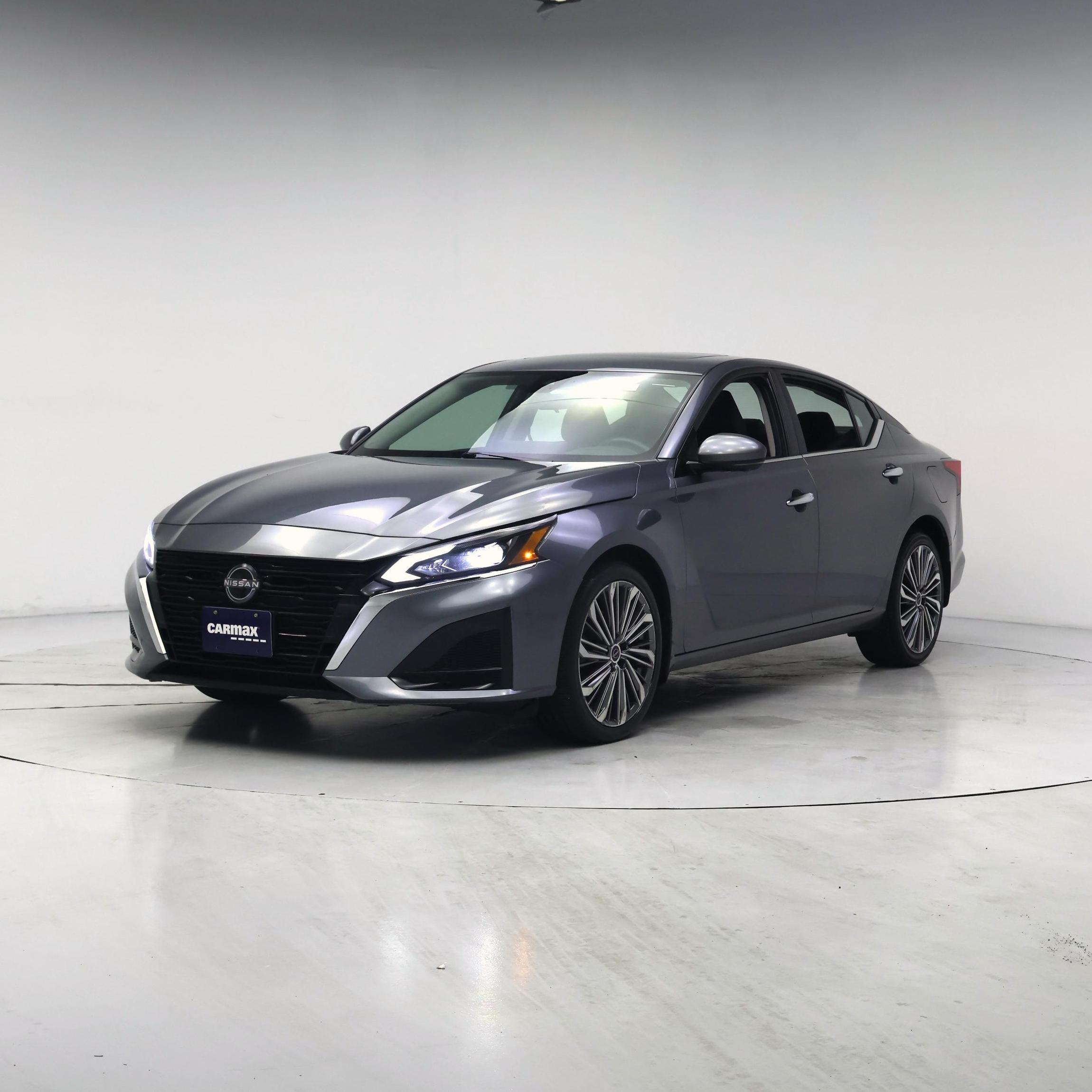 Thumbnail: 2023 Nissan Altima - 4