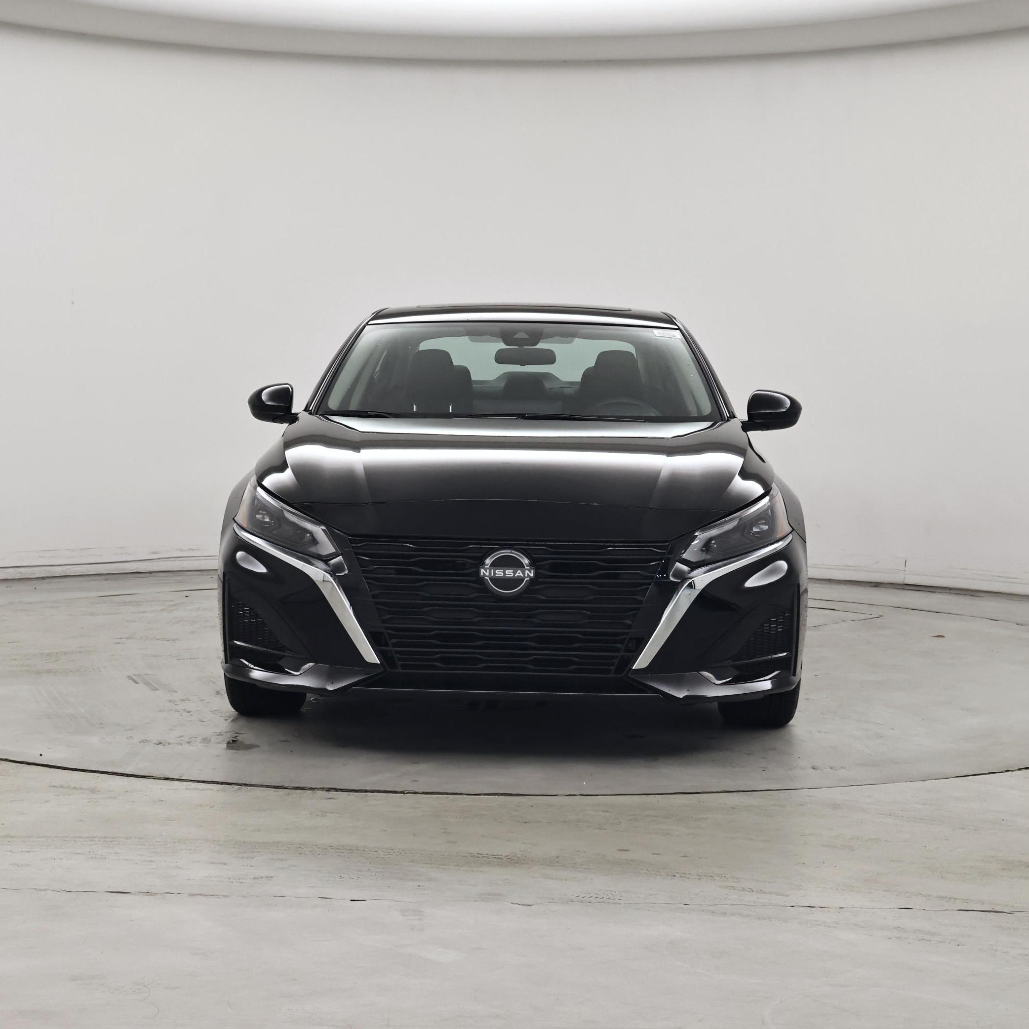 Thumbnail: 2023 Nissan Altima - 5