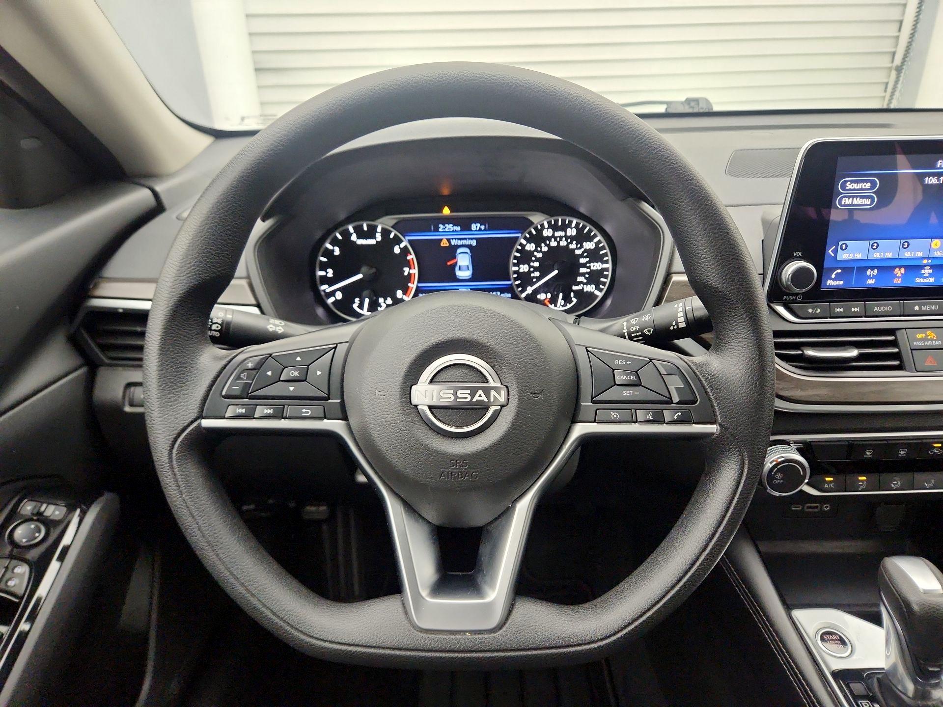 Thumbnail: 2023 Nissan Altima - 10