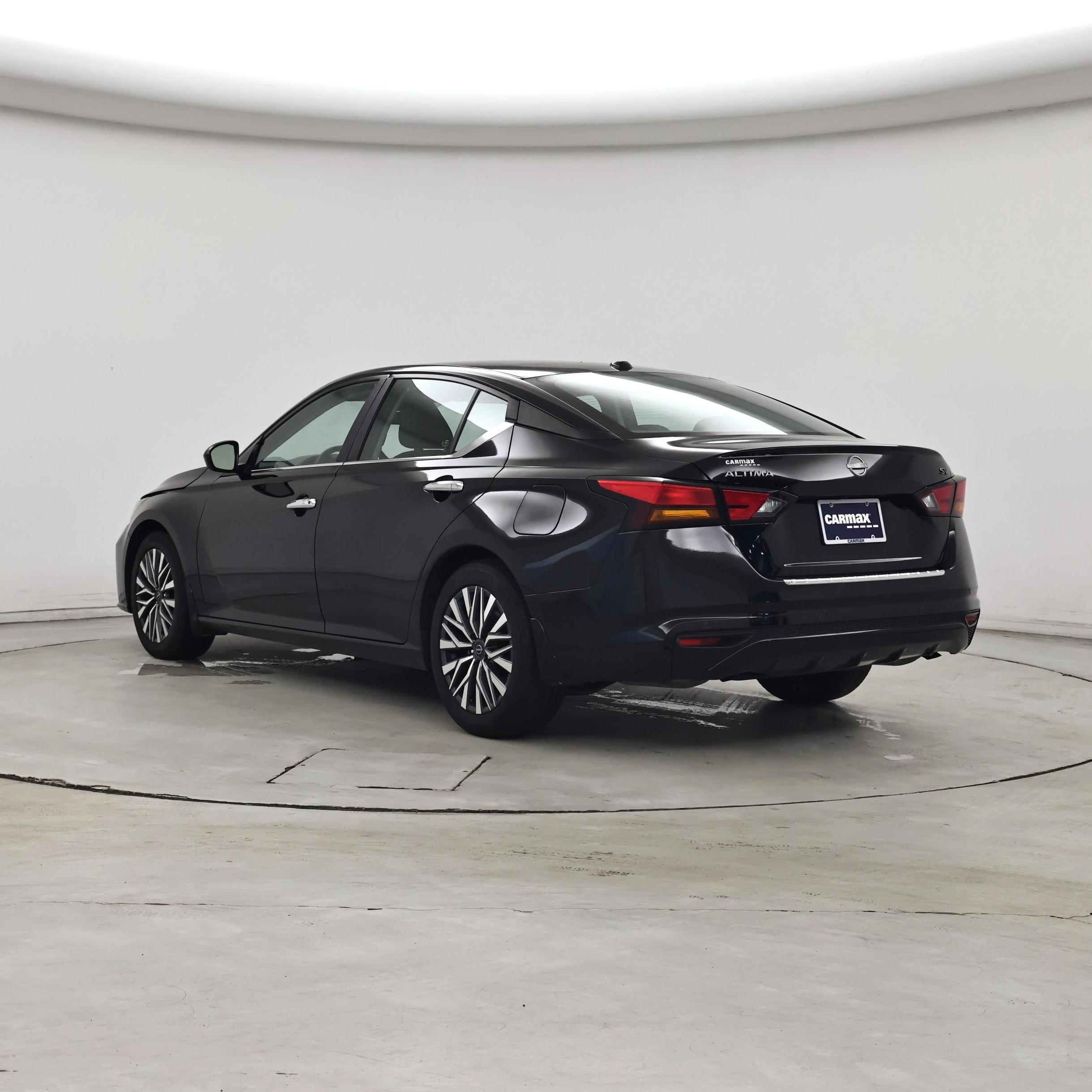 Thumbnail: 2023 Nissan Altima - 2