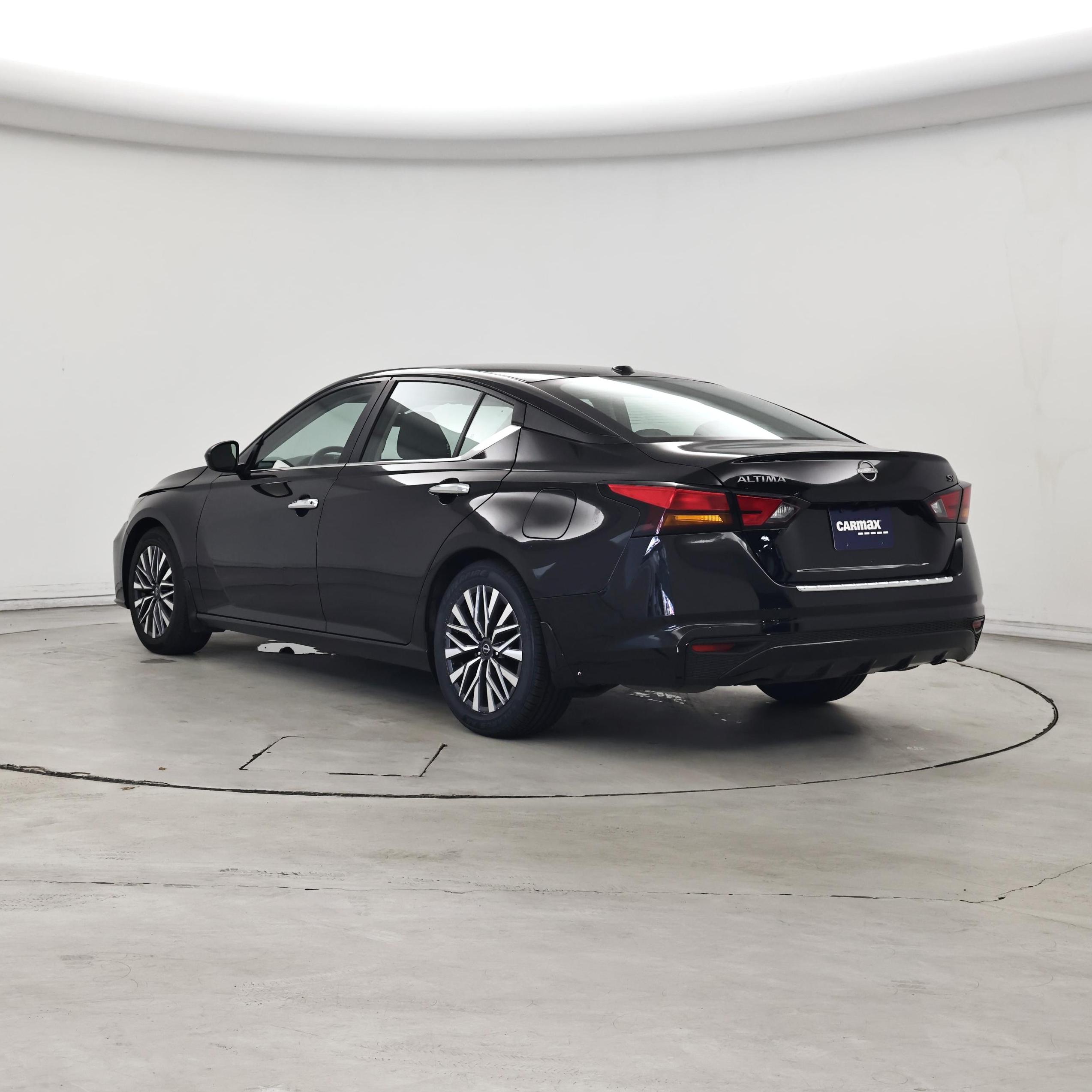Thumbnail: 2023 Nissan Altima - 2