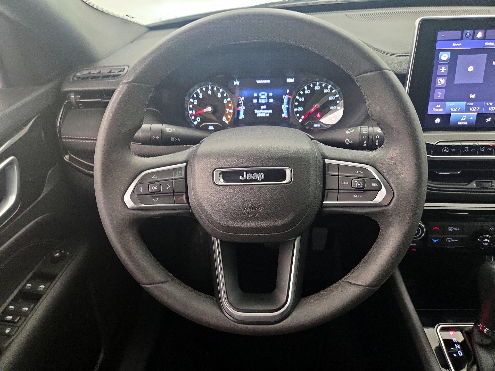 Thumbnail: 2022 Jeep Compass - 10