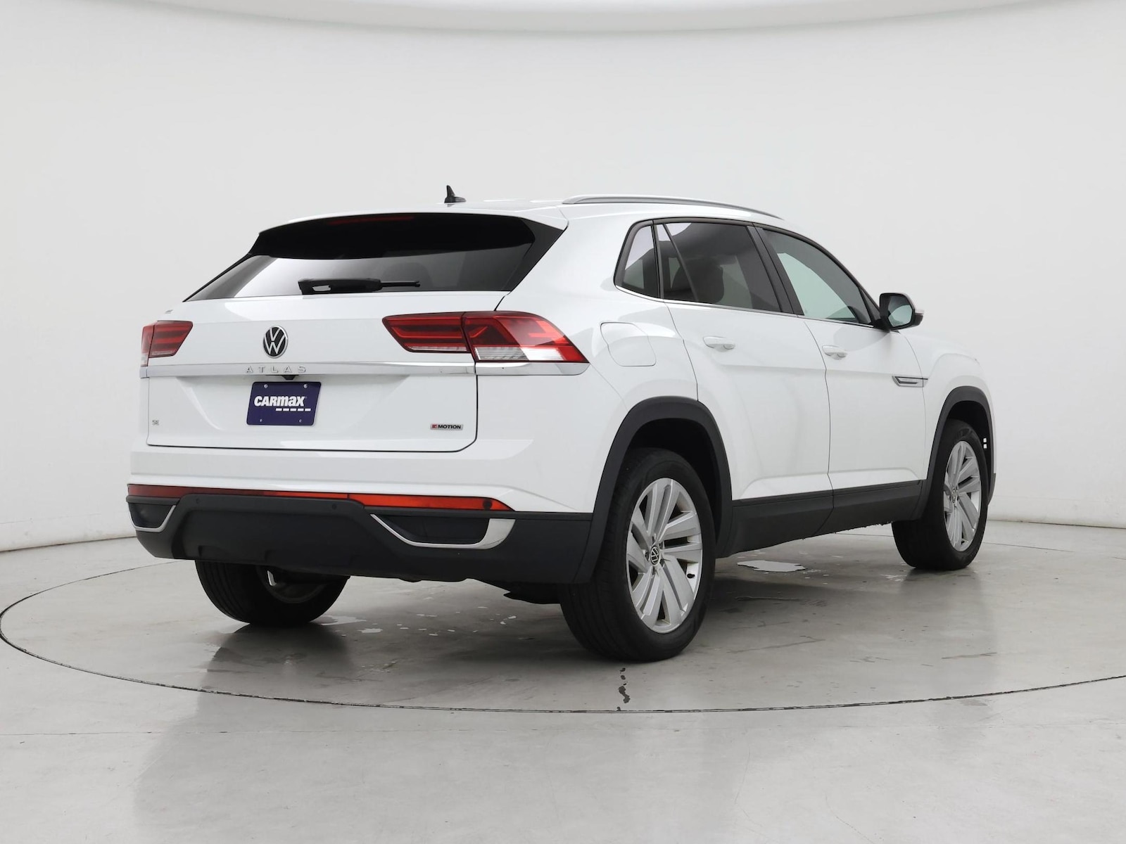 2022 Volkswagen Atlas Cross Sport SE w/Tech - Photo 9