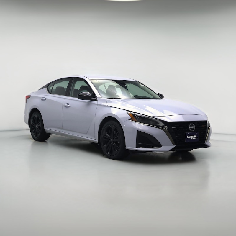 2023 Nissan Altima SR