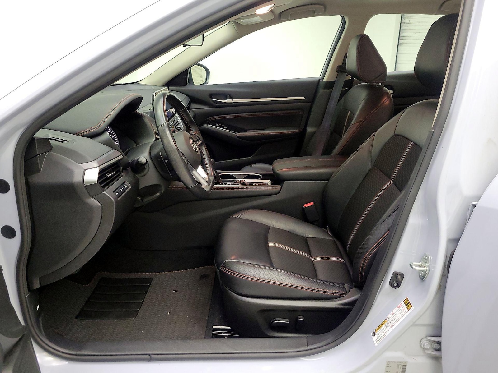 2023 Nissan Altima SR - Photo 12
