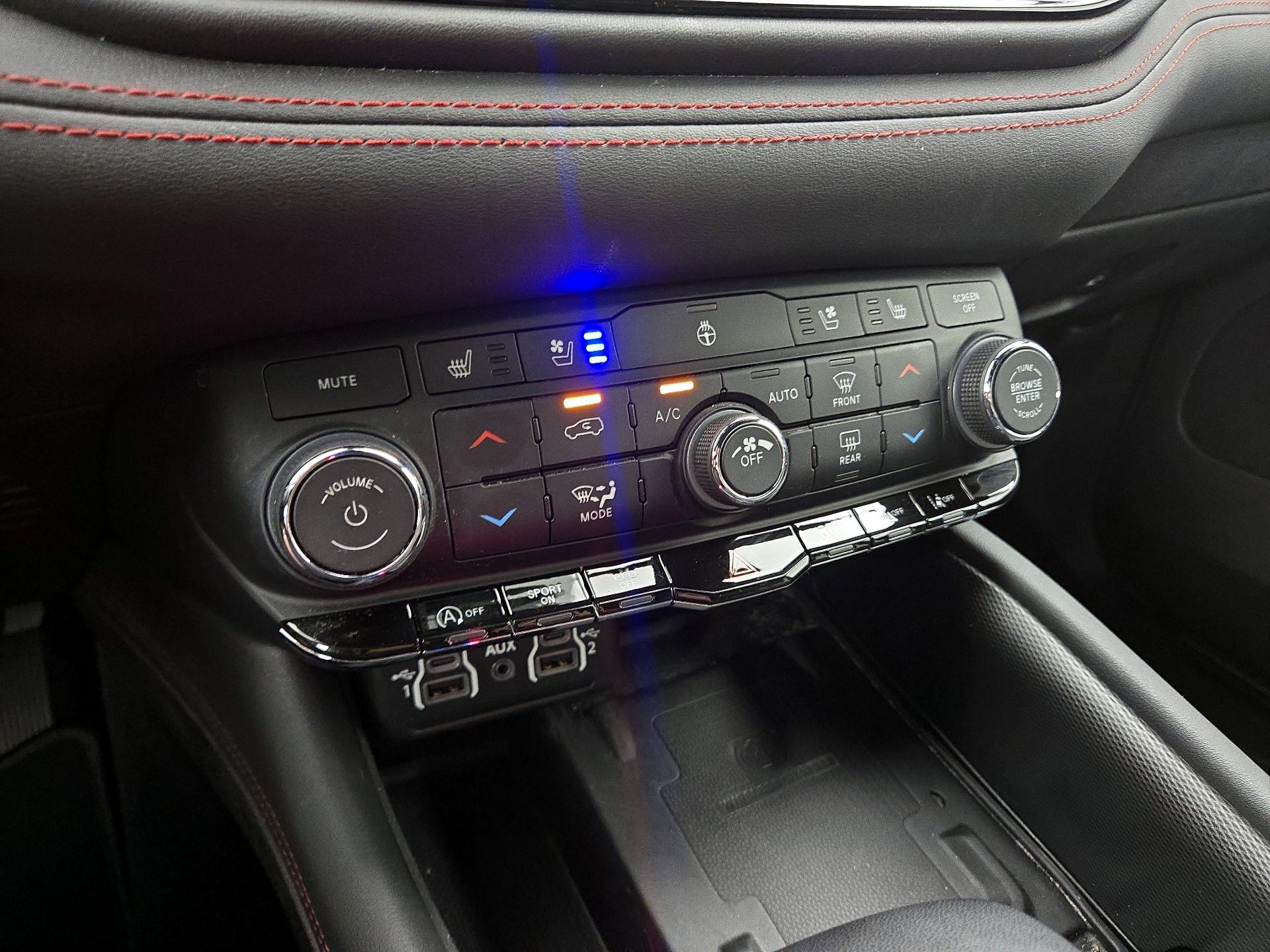 Thumbnail: 2023 Dodge Durango - 17