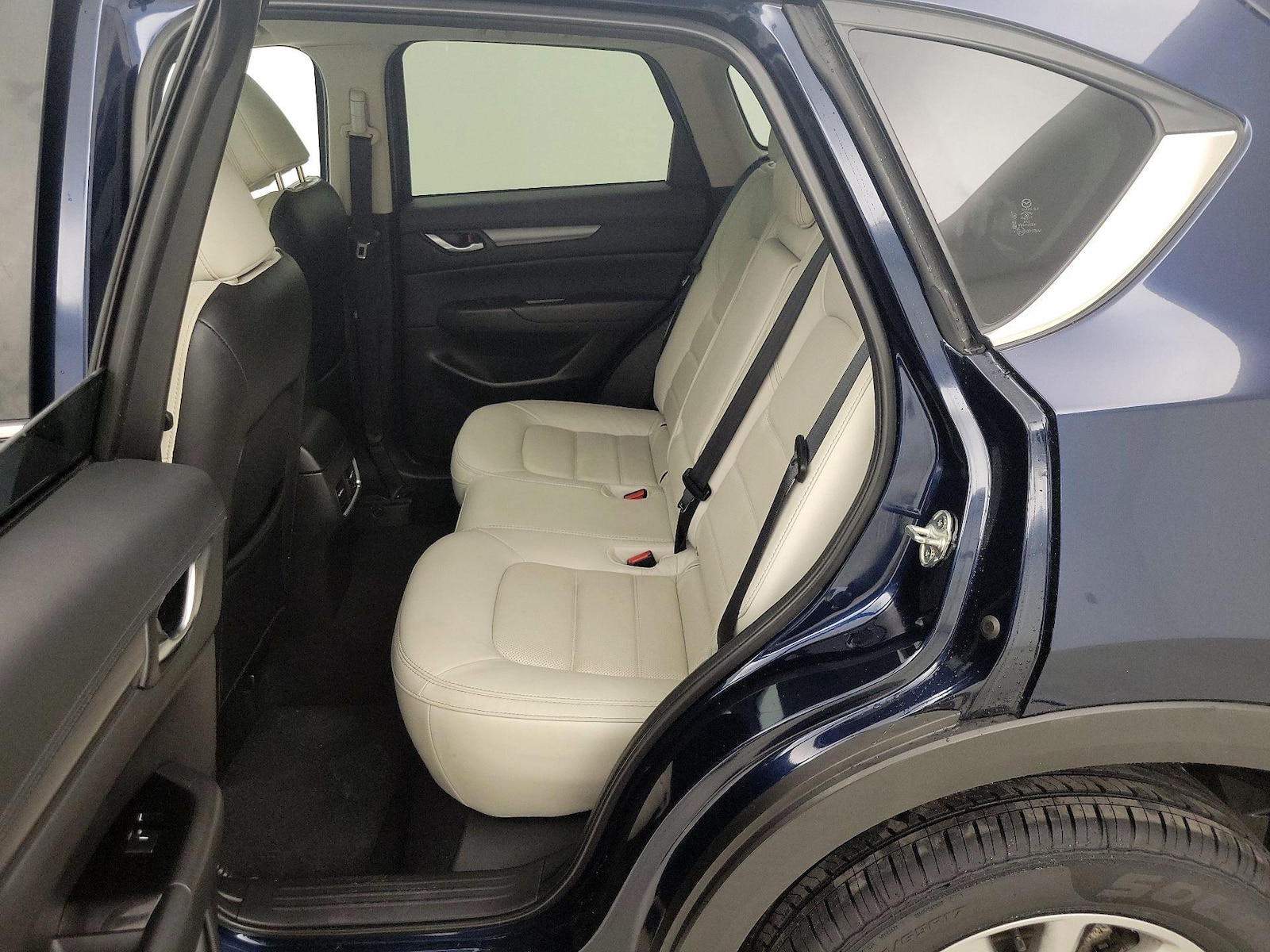 2023 Mazda CX-5 S Preferred package - Photo 21