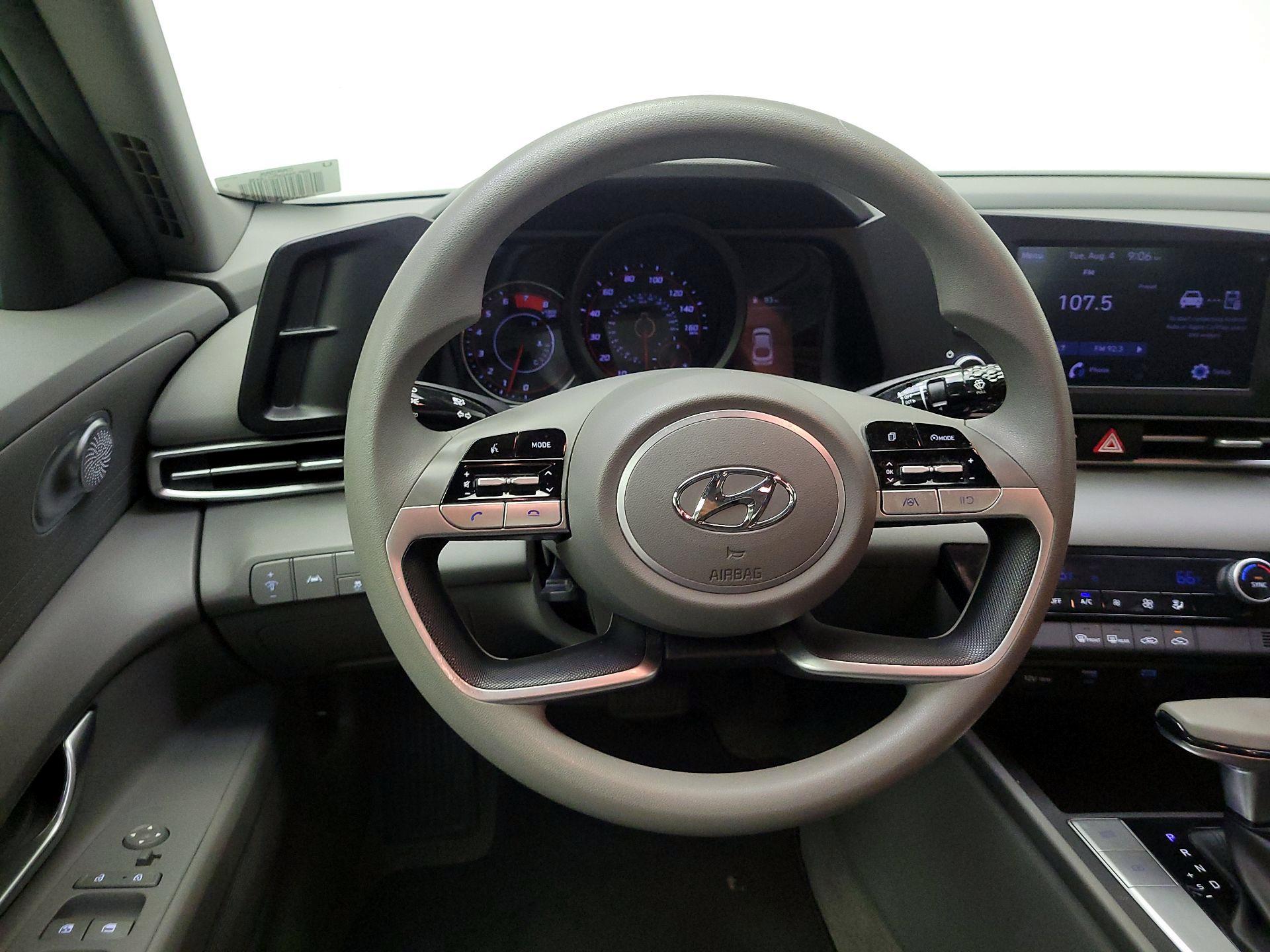 Thumbnail: 2023 Hyundai Elantra - 10