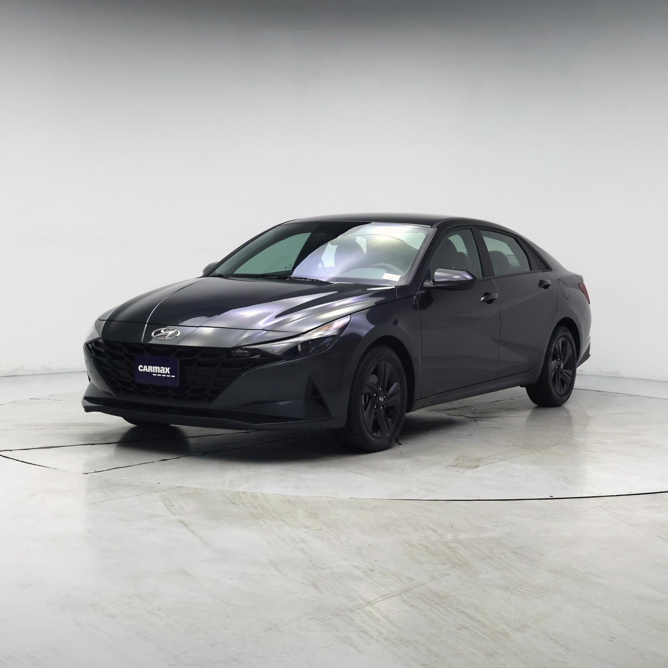 Thumbnail: 2023 Hyundai Elantra - 4