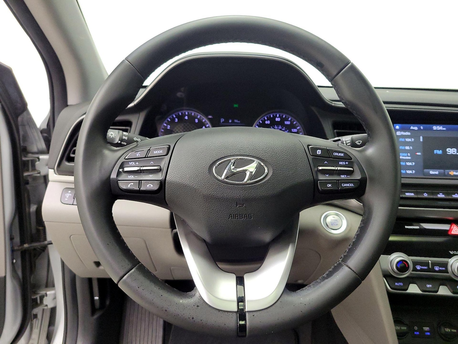 2020 Hyundai Elantra Value Edition - Photo 11