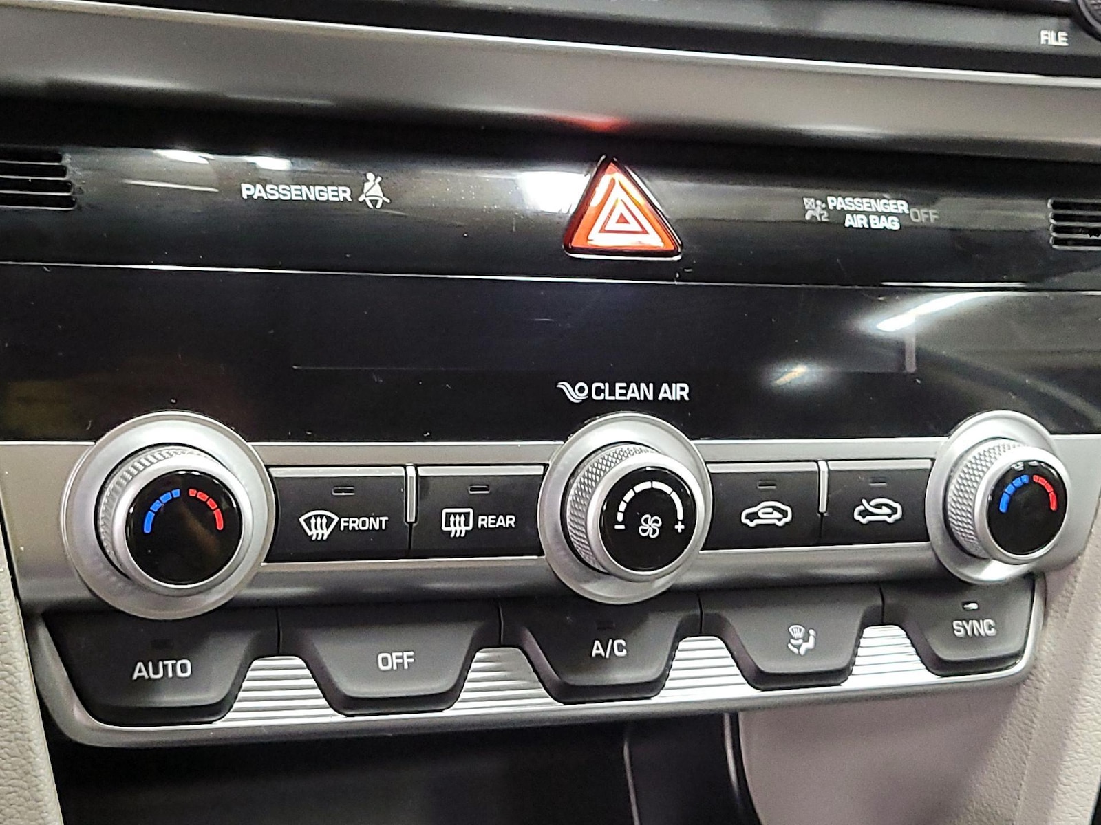 2020 Hyundai Elantra Value Edition - Photo 17