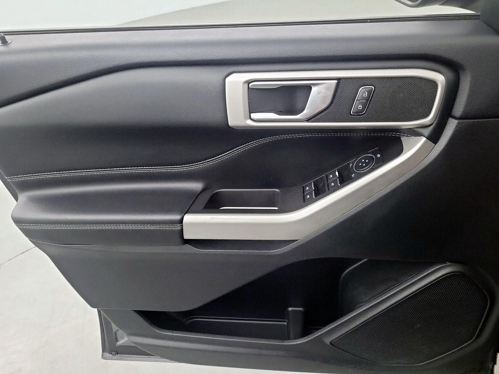 Thumbnail: 2022 Ford Explorer - 12