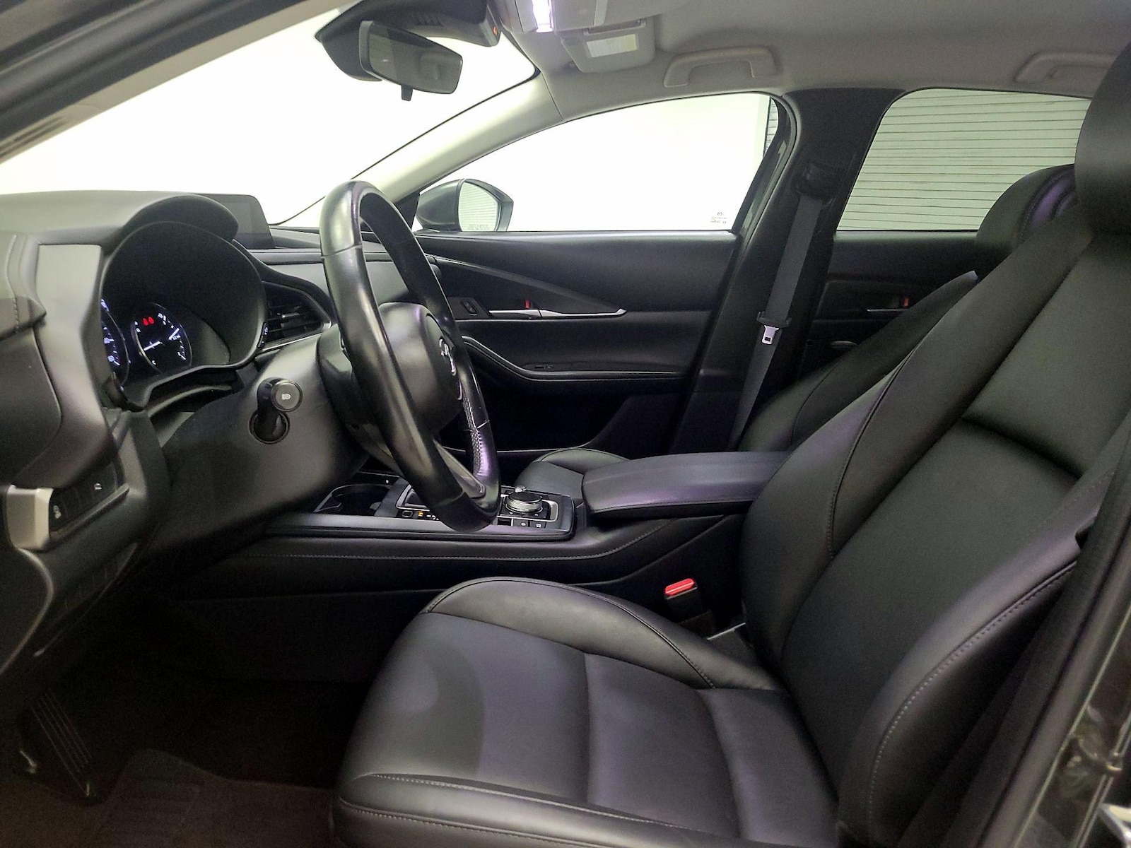 Side Airbags & Leatherette Seats