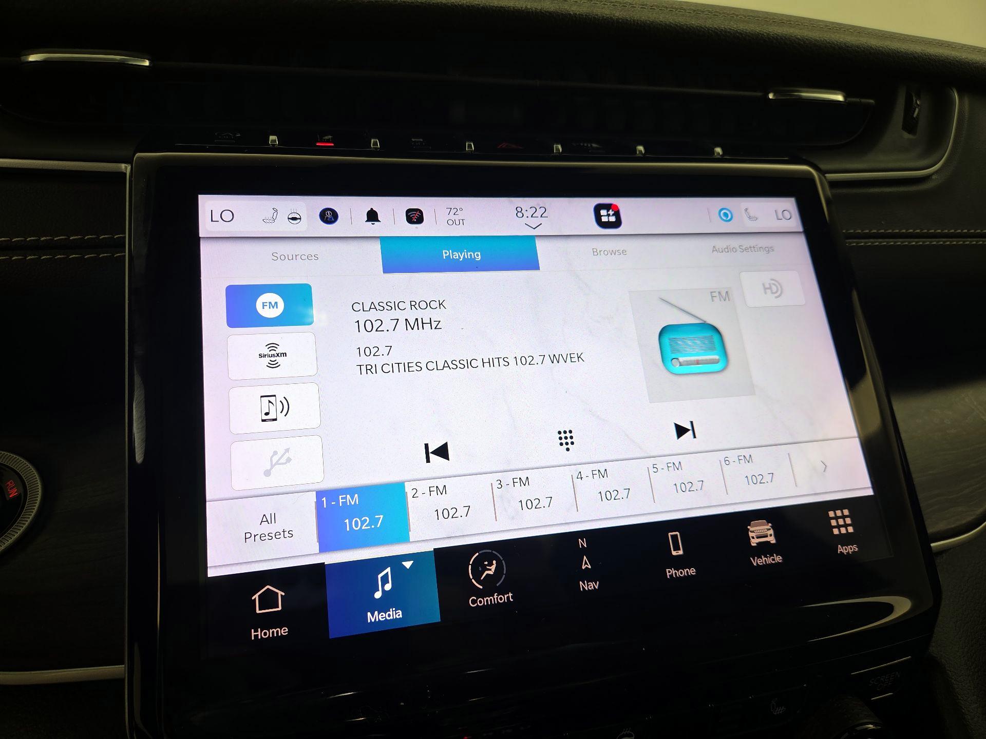 Thumbnail: 2023 Jeep Grand Cherokee - 14