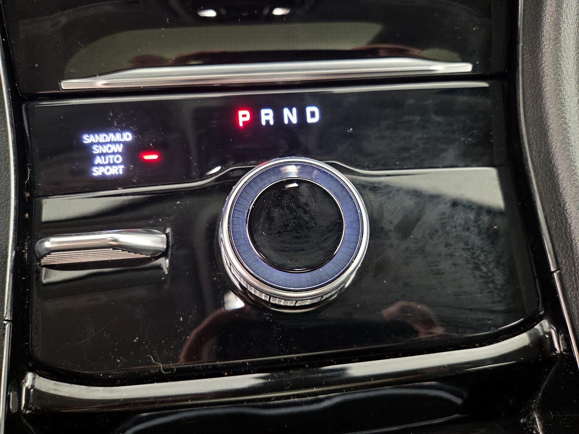Thumbnail: 2023 Jeep Grand Cherokee - 16
